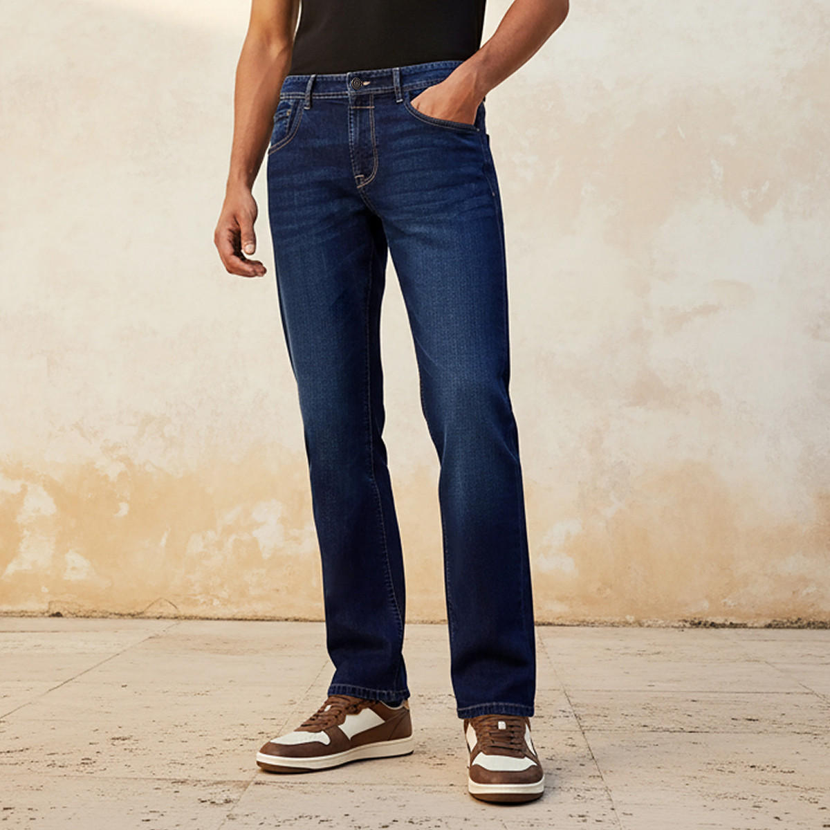 بنطلون جينز رجالي بقصة مستقيمة وخصر عالي-men-clothing-jeans-image-1
