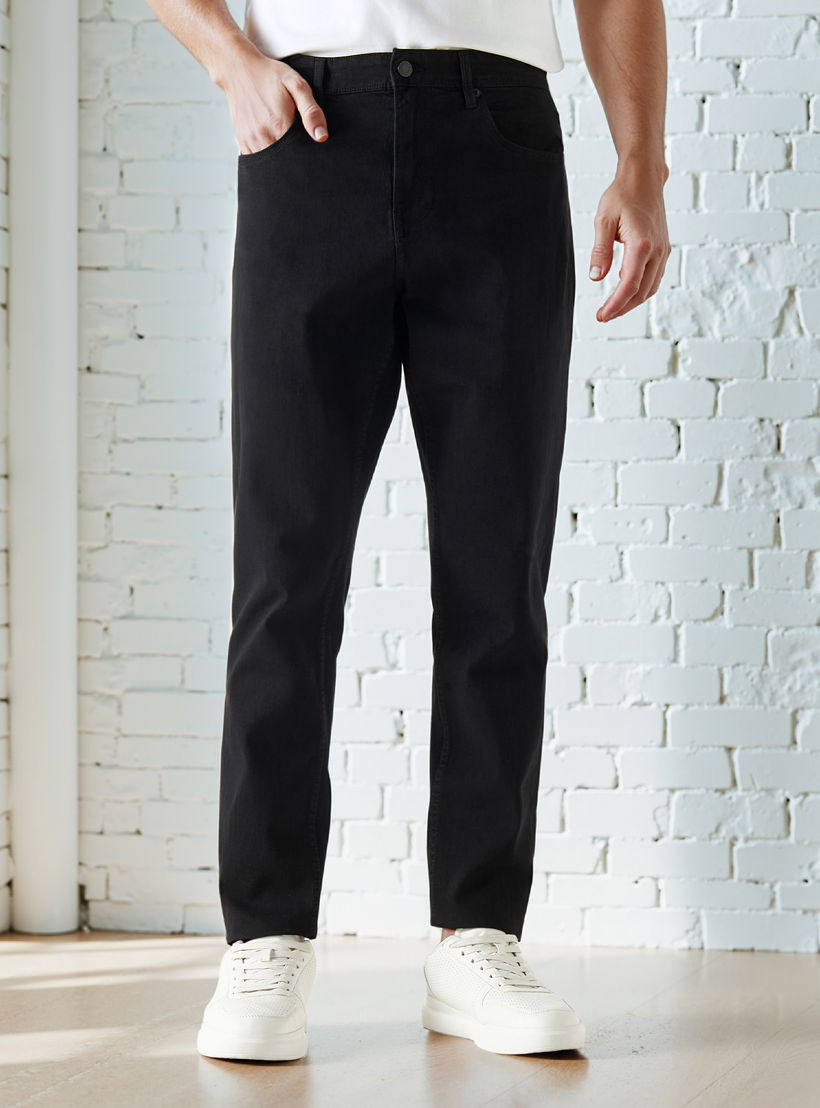 بنطلون جينز بقصة مدببة وجيوب-men-clothing-jeans-image-1