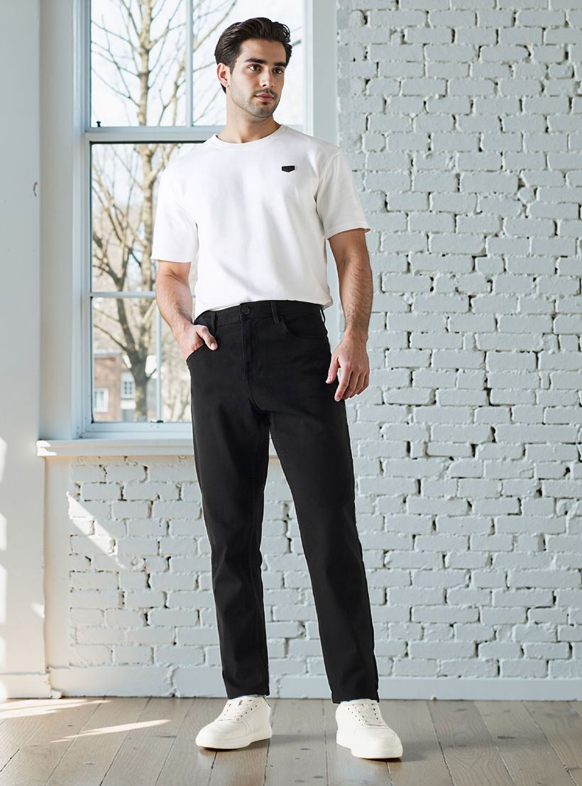 بنطلون جينز بقصة مدببة وجيوب-men-clothing-jeans-image-2