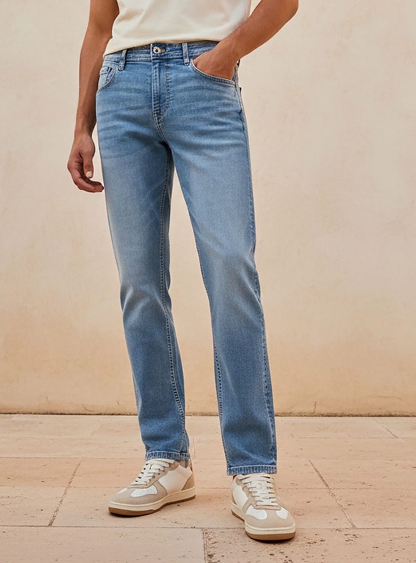 بنطلون جينز بقصة مدببة وجيوب-men-clothing-jeans-image-1