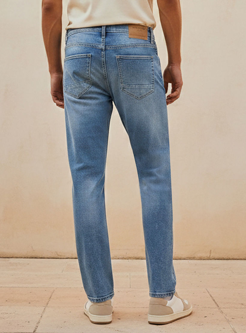 بنطلون جينز بقصة مدببة وجيوب-men-clothing-jeans-image-4