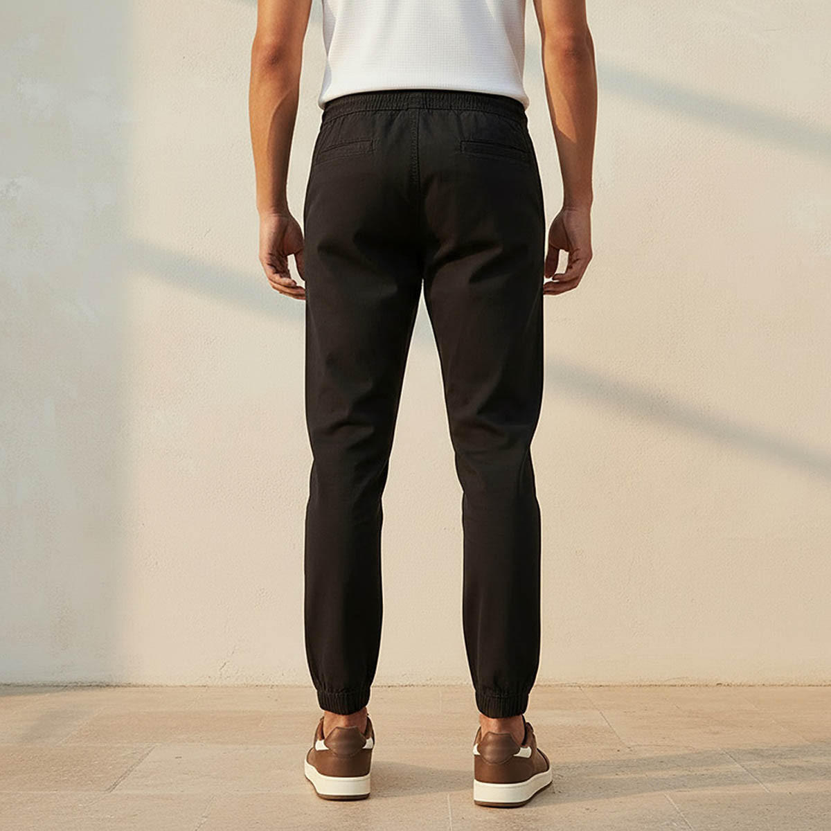بنطلون رياضي بقصّة سليم للرجال-men-clothing-bottoms-joggers-image-4
