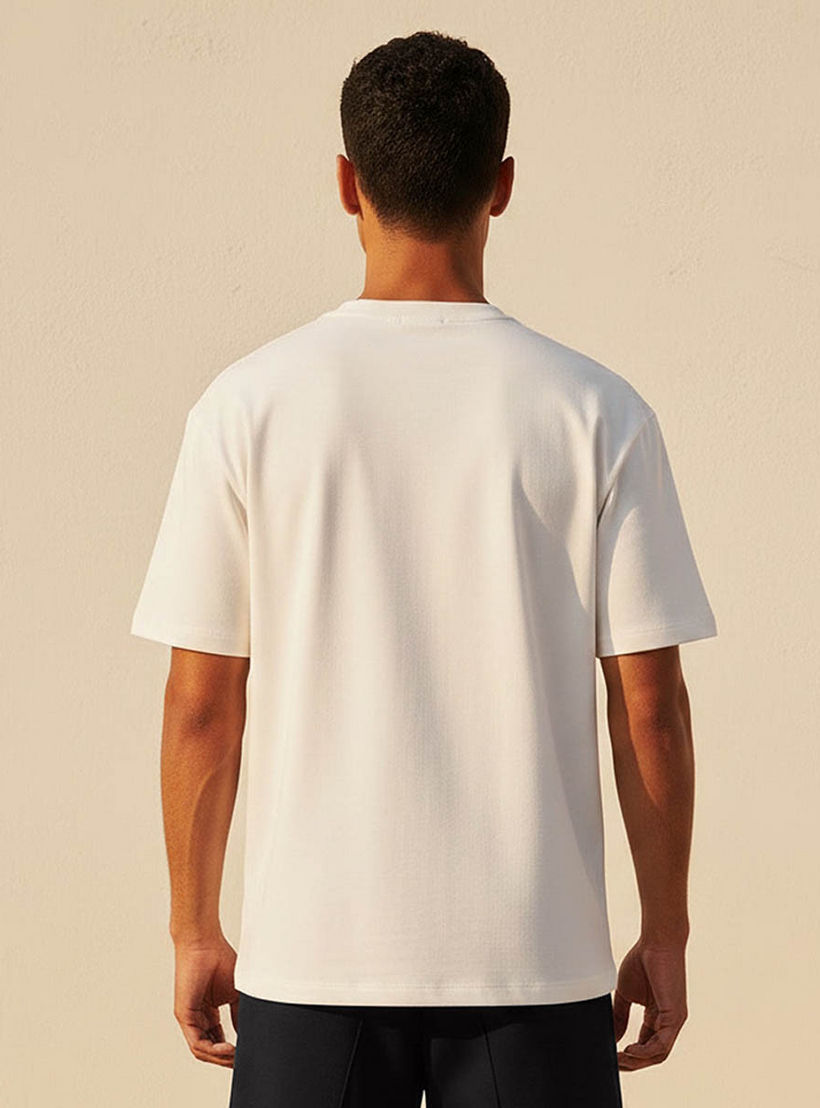 تيشيرت بقصّة مريحة وياقة ضيقة وأكمام قصيرة للرجال-men-clothing-tshirtsandpolos-tshirts-image-4