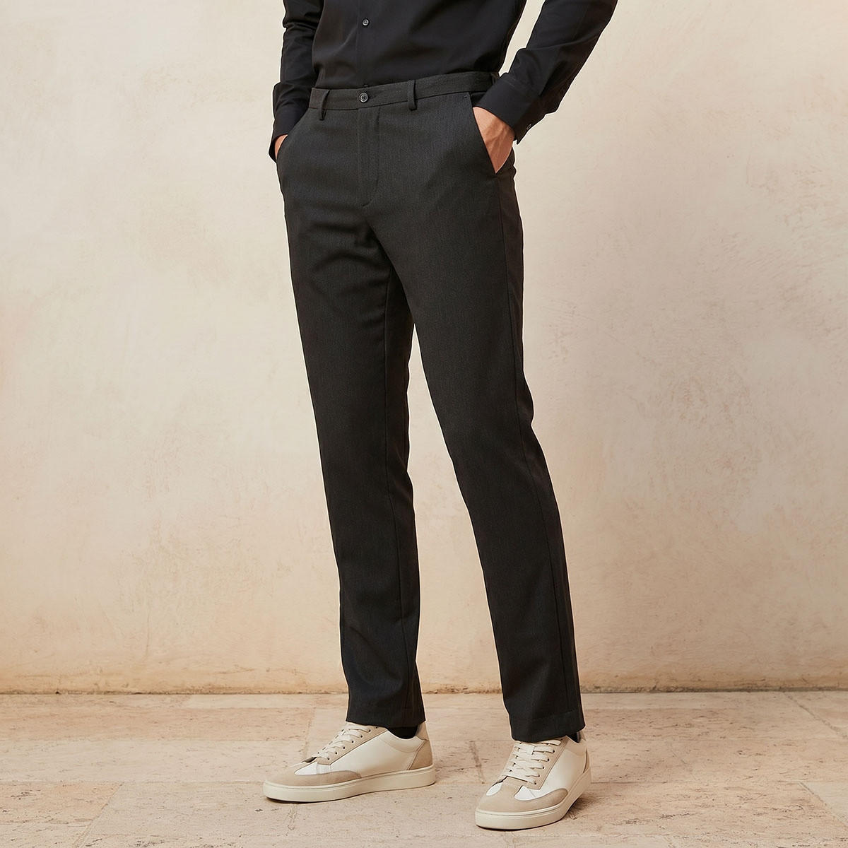 بنطلون رسمي بقصة عاديّة-men-clothing-bottoms-trousersandchinos-trousers-image-1