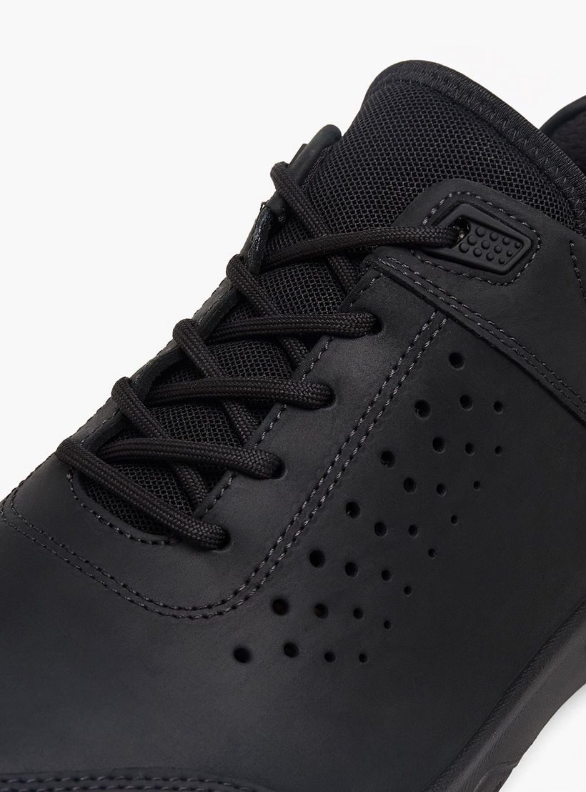 حذاء سنيكرز جلد بطول الكاحل ورباط إغلاق للرجال من إيكو-men-shoes-sneakers-image-4