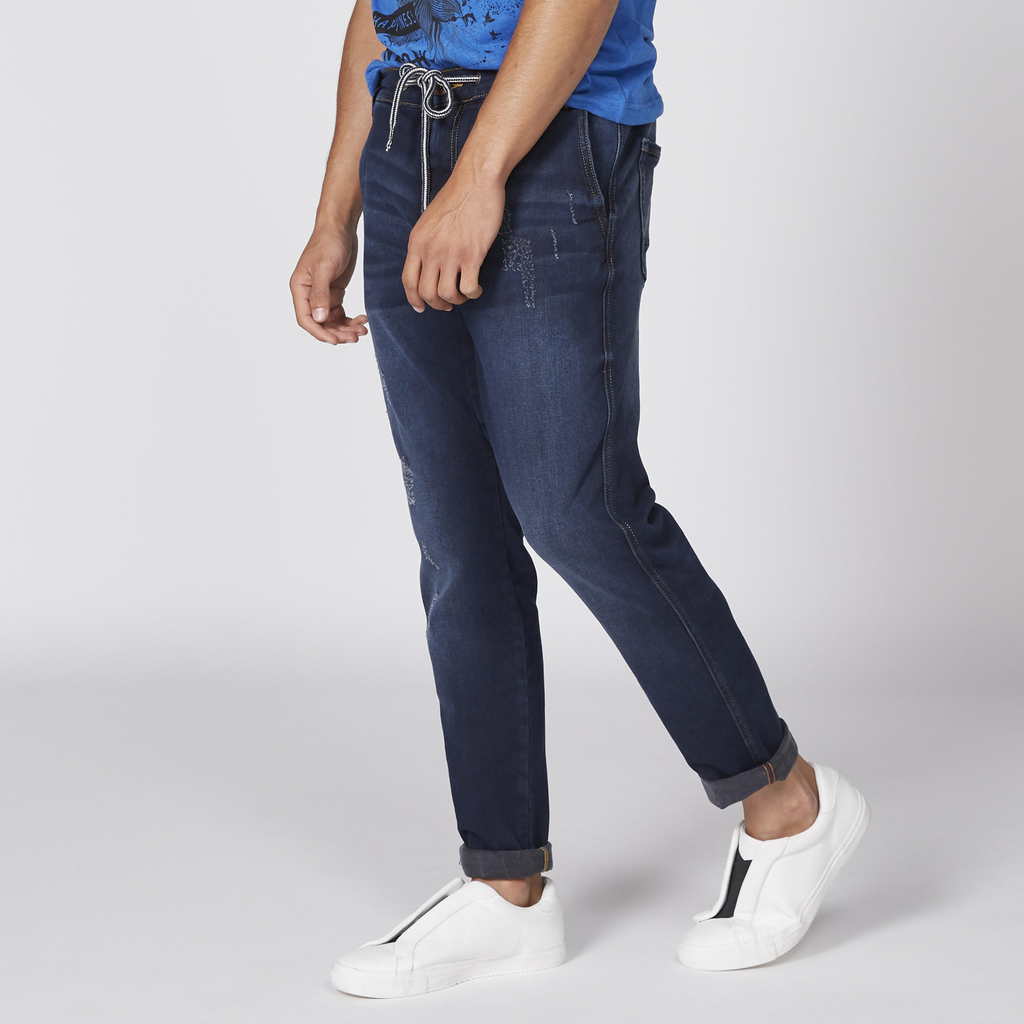 بنطال جينز طويل بخصر مطّاطي من بيينج هيومان-men-clothing-bottoms-jeans-image-3