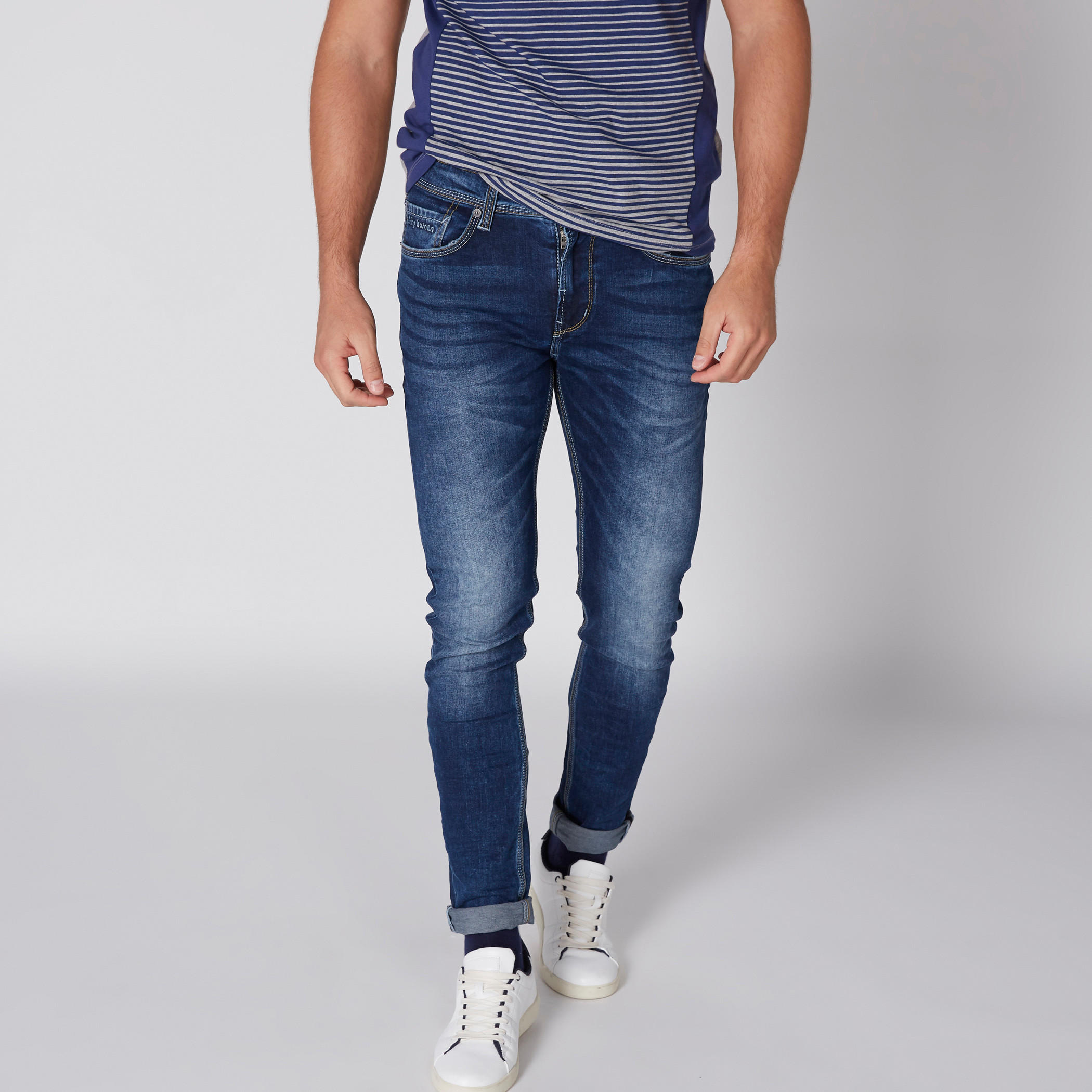 بنطال جينز طويل بزر إغلاق وجيوب بيينج هيومان-men-clothing-bottoms-jeans-image-1