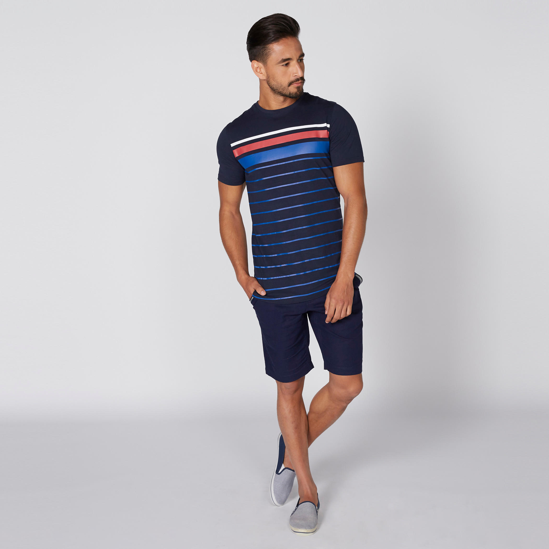 شورت بخصر مطّاطي وجيوب بيينج هيومان-men-clothing-bottoms-shorts-image-2