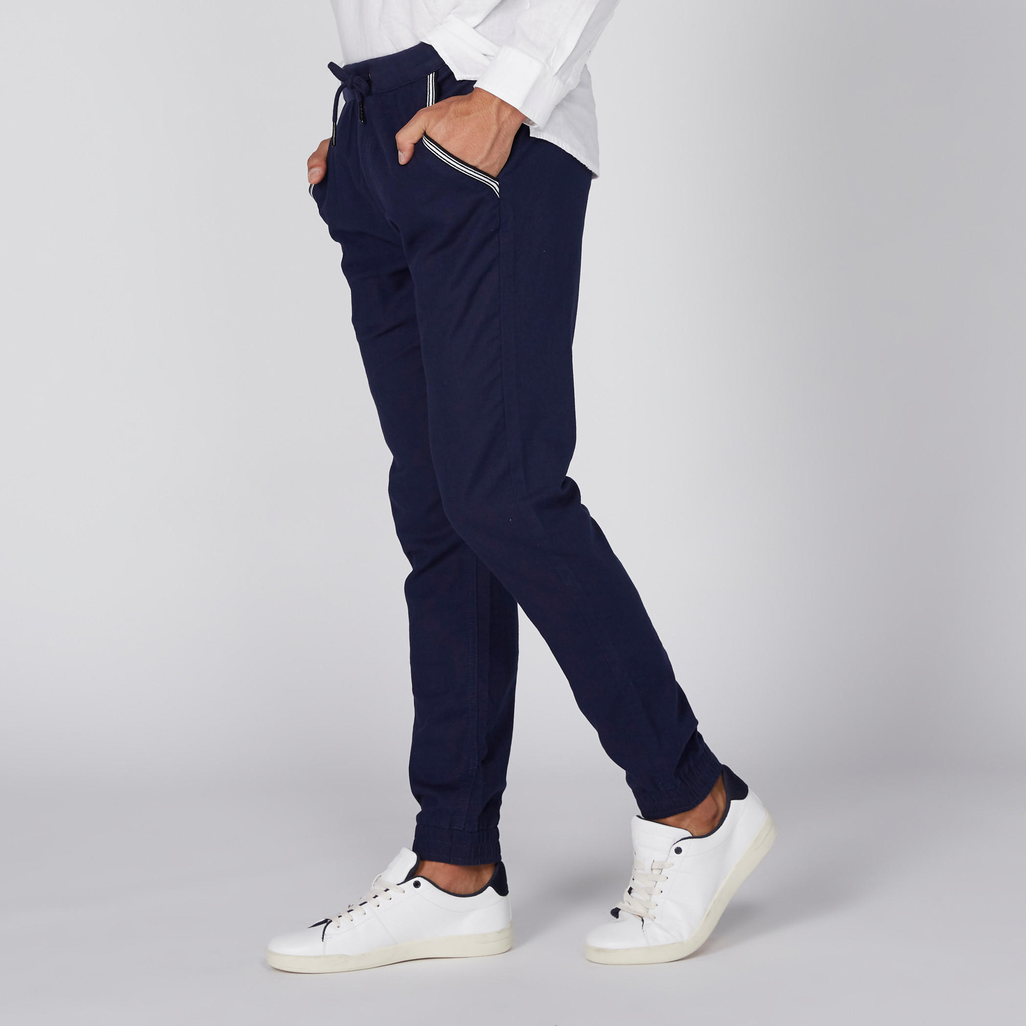 بنطال رياضي طويل بخصر مطّاطي من بيينج هيومان-men-clothing-bottoms-joggers-image-4