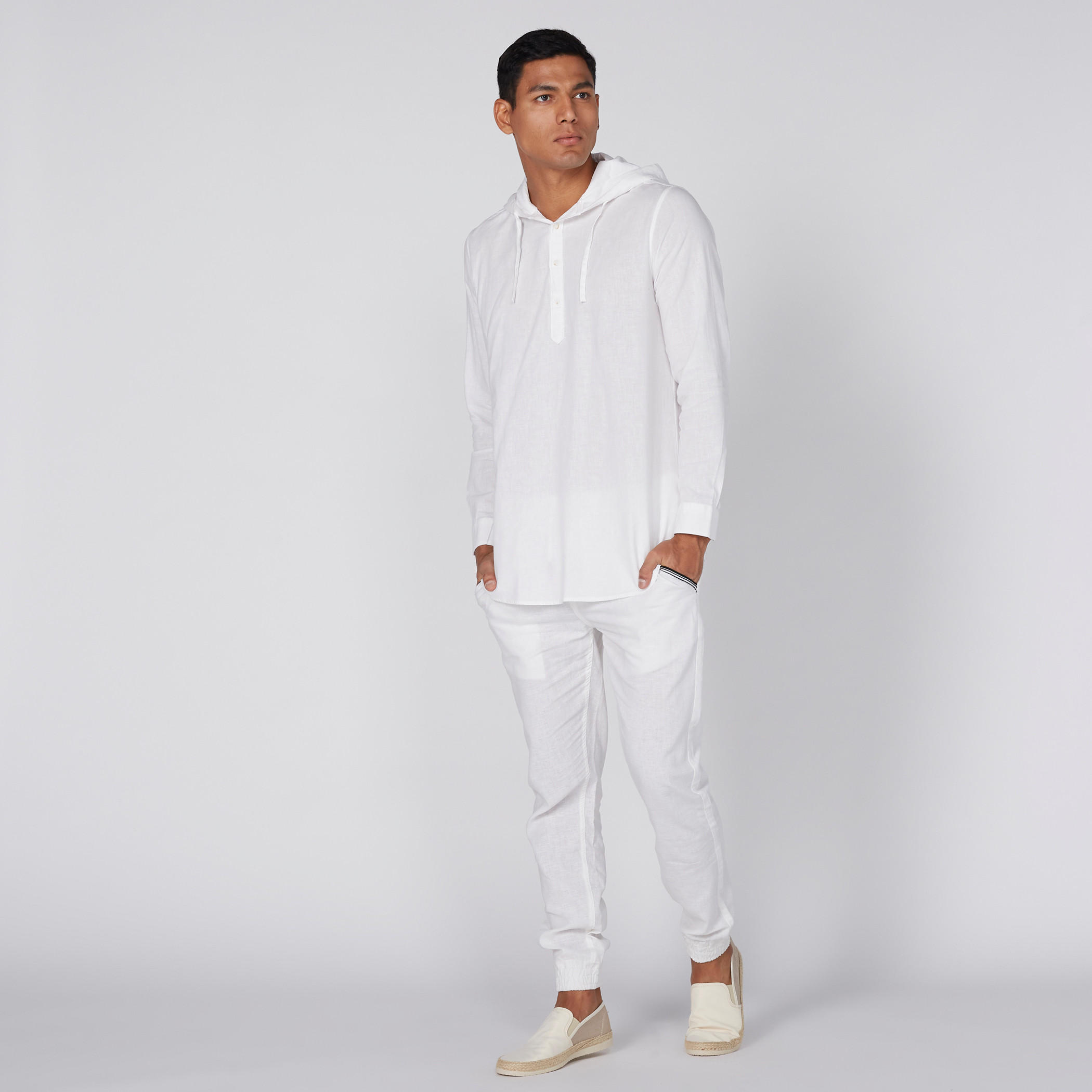 بنطال رياضي طويل بخصر مطّاطي من بيينج هيومان-men-clothing-bottoms-joggers-image-1
