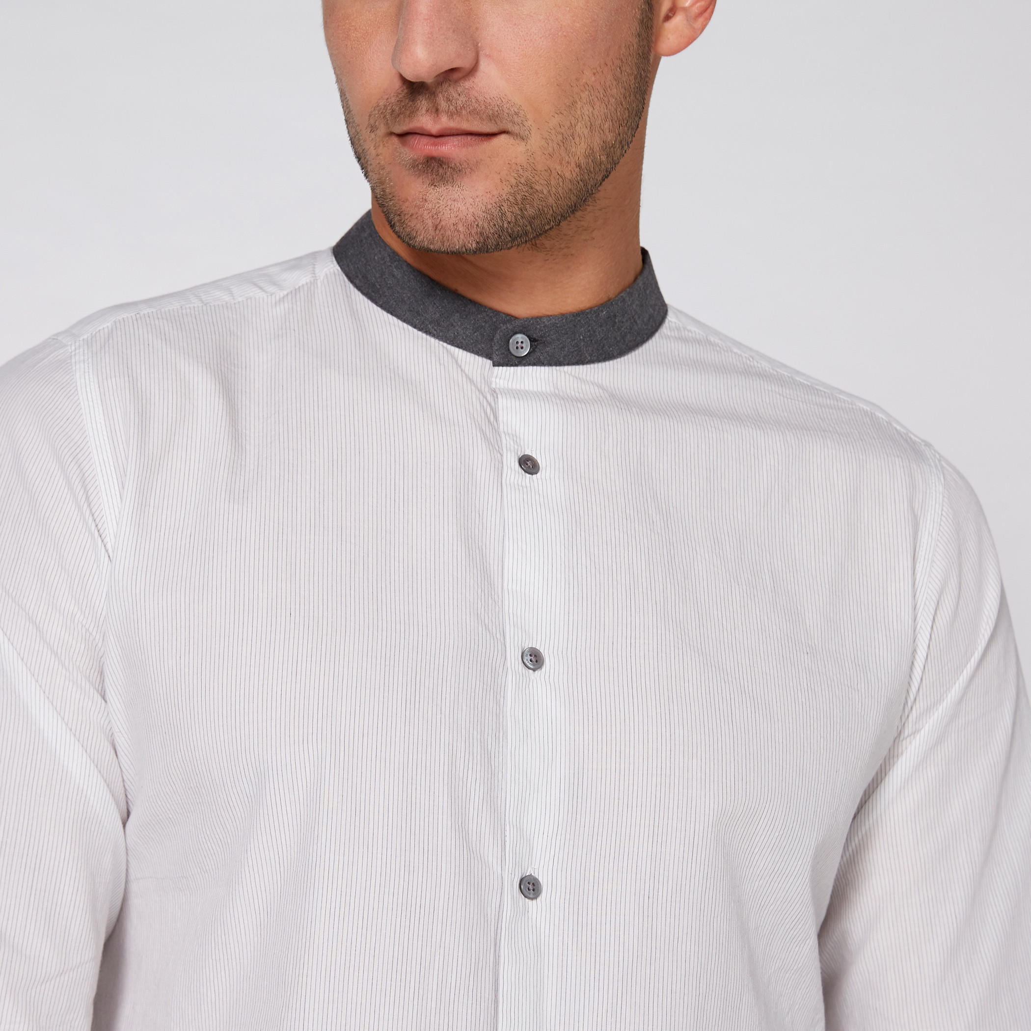 قميص بأكمام طويلة وياقة ماندارين وأزرار-men-clothing-shirts-image-2
