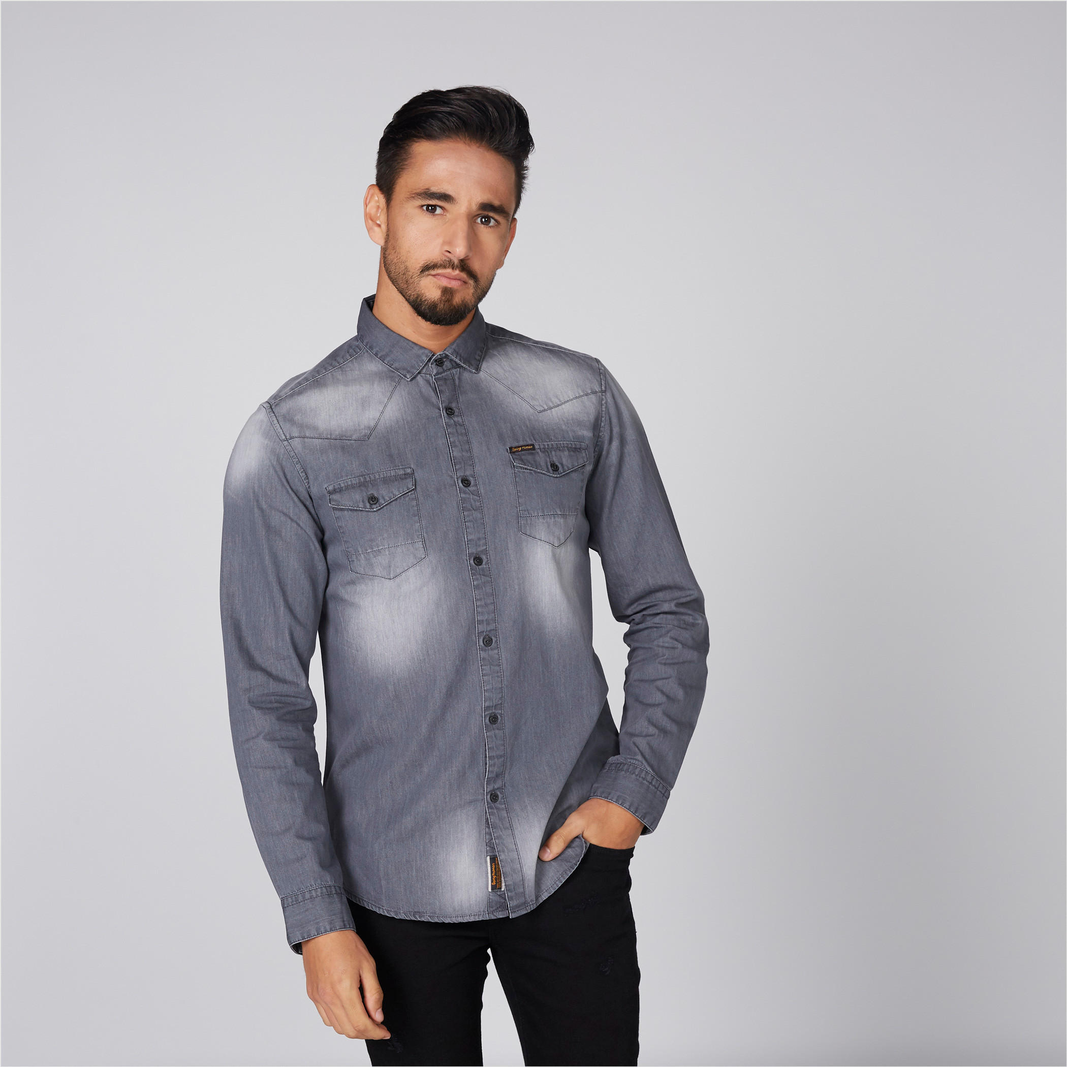 قميص بأكمام طويلة من بيينج هيومان-men-clothing-shirts-image-3
