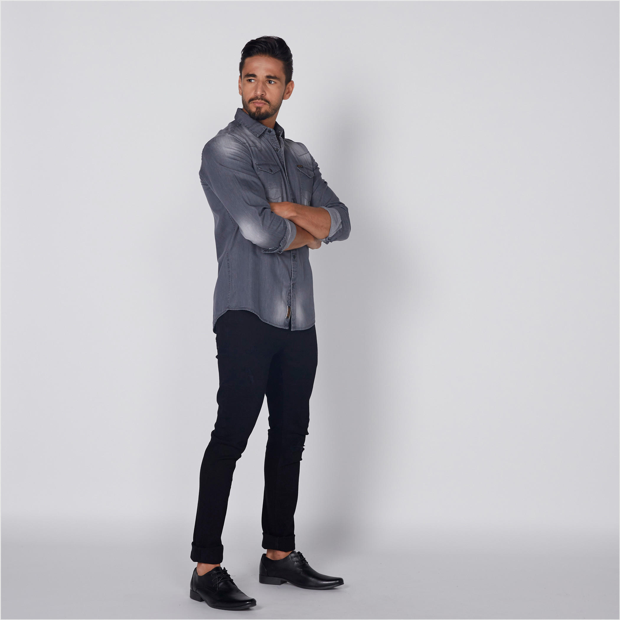 قميص بأكمام طويلة من بيينج هيومان-men-clothing-shirts-image-1