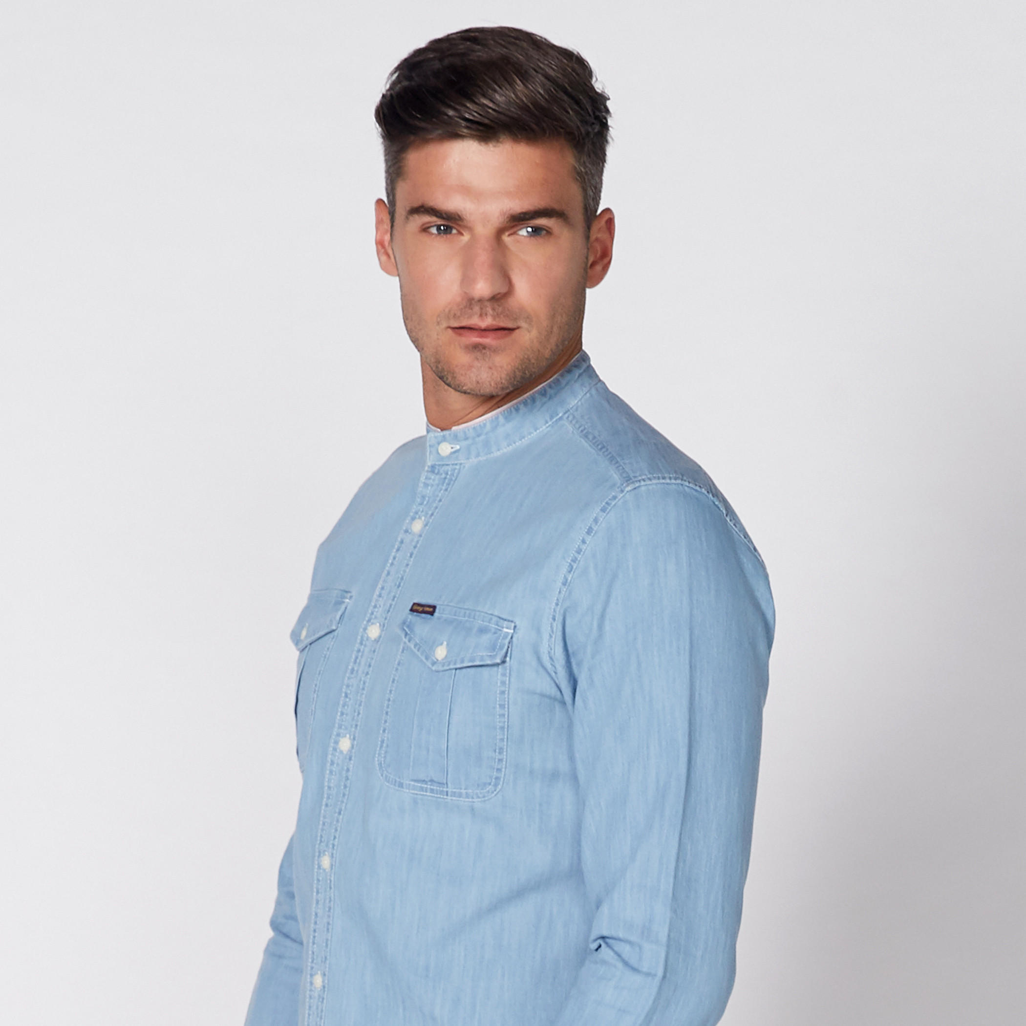 قميص من الدينم بأكمام طويلة وياقة ماندارين بيينج هيومن-men-clothing-shirts-image-3