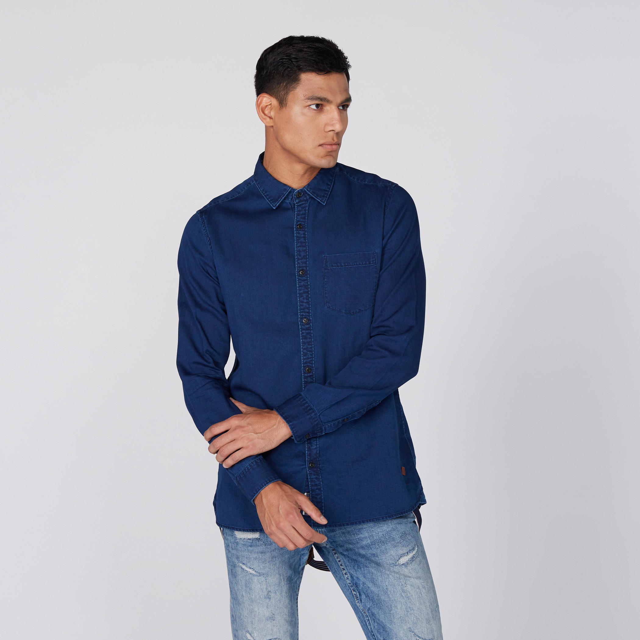 قميص بأكمام طويلة وأزرار بيينج هيومان-men-clothing-shirts-image-1