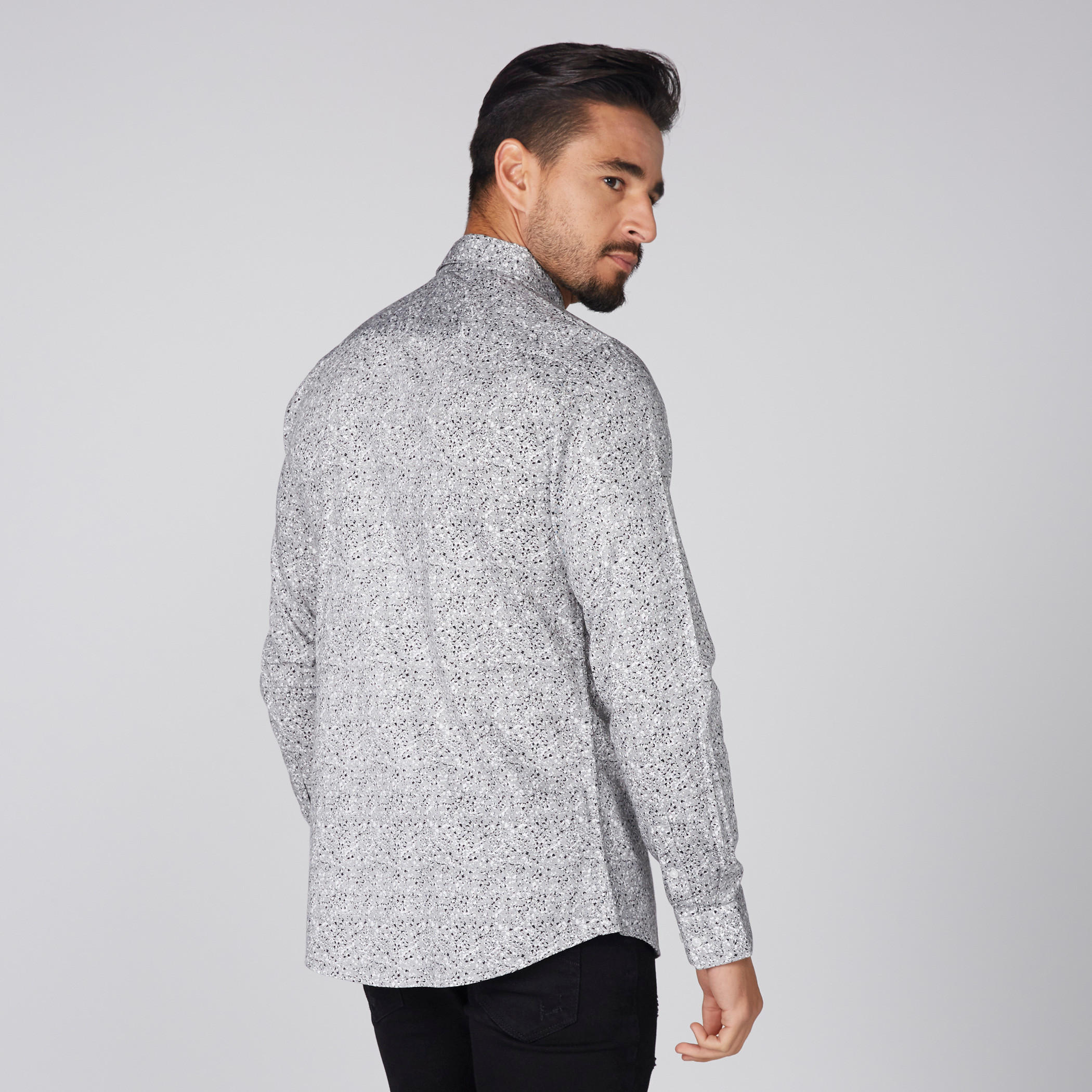 قميص بطبعات بيينج هيومن بأكمام طويلة وأزرار-men-clothing-shirts-image-3
