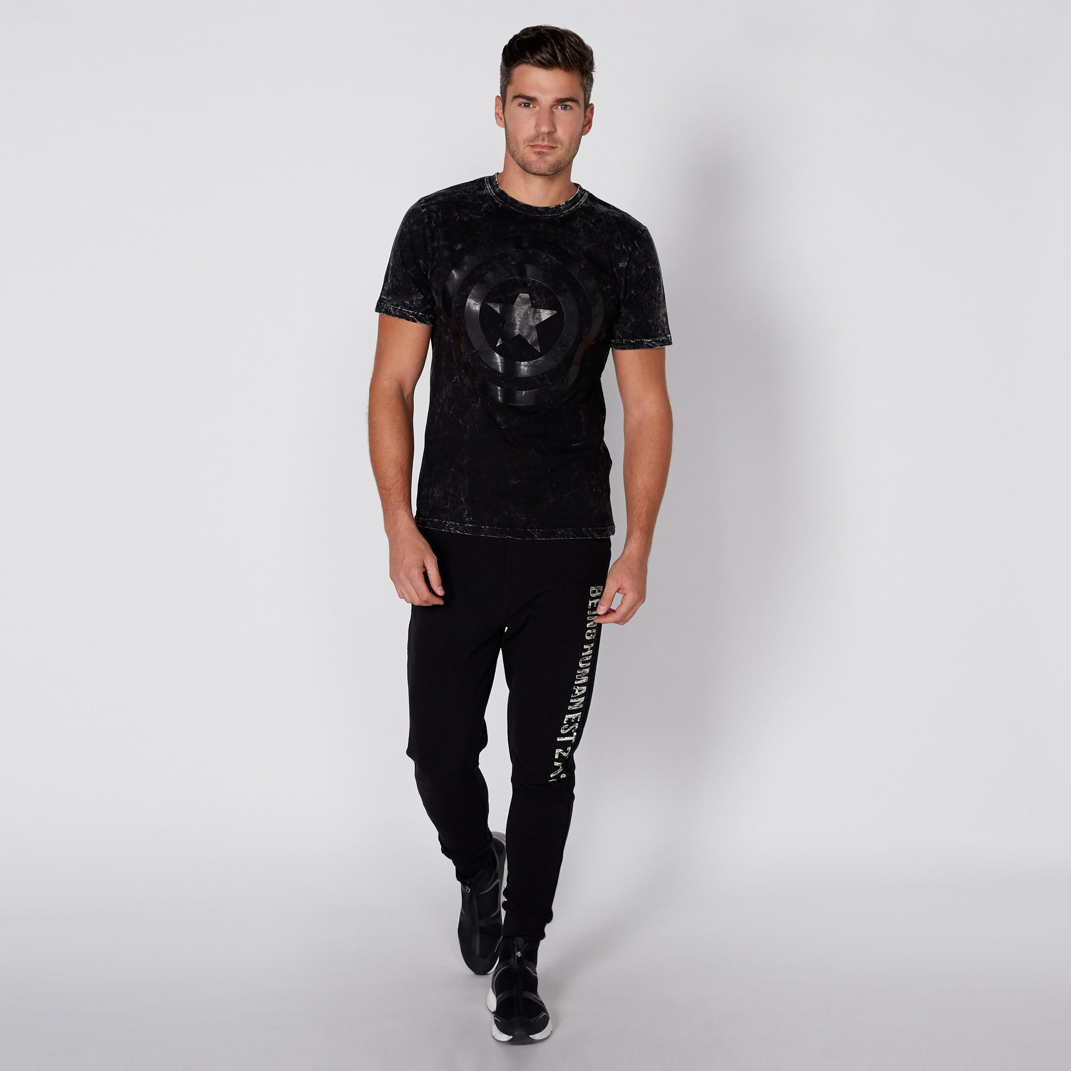 بنطال رياضي طويل بخصر مطّاطي وطبعات بيينج هيومن-men-clothing-bottoms-joggers-image-2