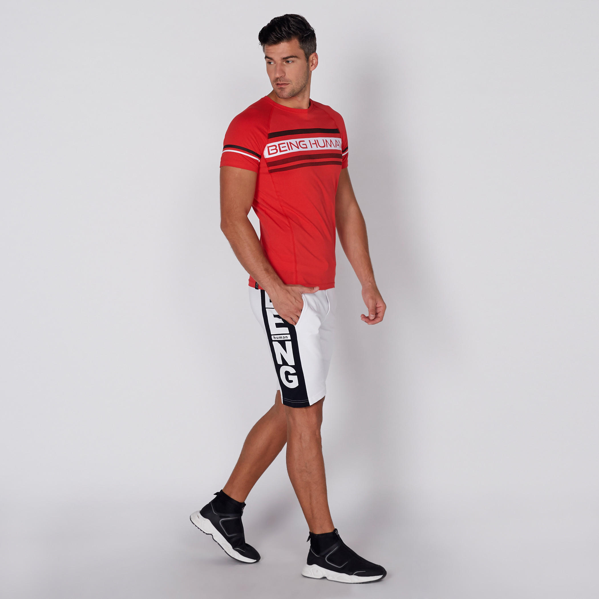 شورت بجيوب وطبعات بيينج هيومان-men-clothing-bottoms-shorts-image-2