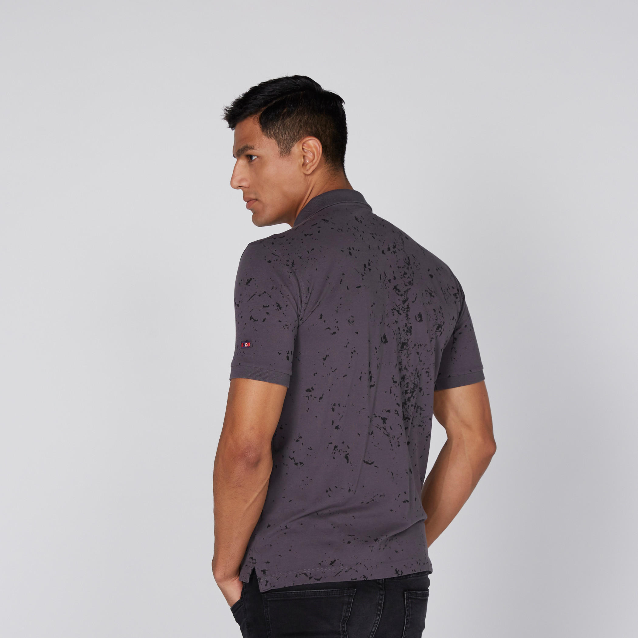 تيشيرت بياقة بولو وأكمام قصيرة وطبعات بيينج هيومان-men-clothing-tshirtsandpolos-polos-image-4