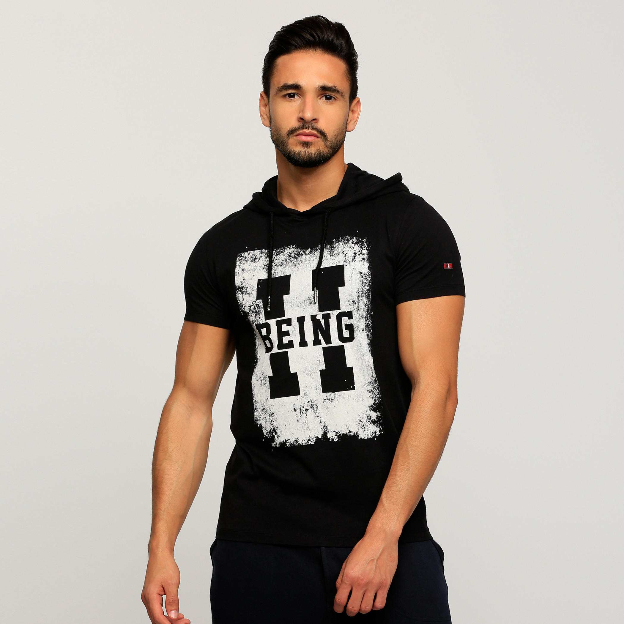 تيشيرت بطبعات وقبعة وأكمام قصيرة من بيينج هيومان-men-clothing-tshirtsandpolos-tshirts-image-1