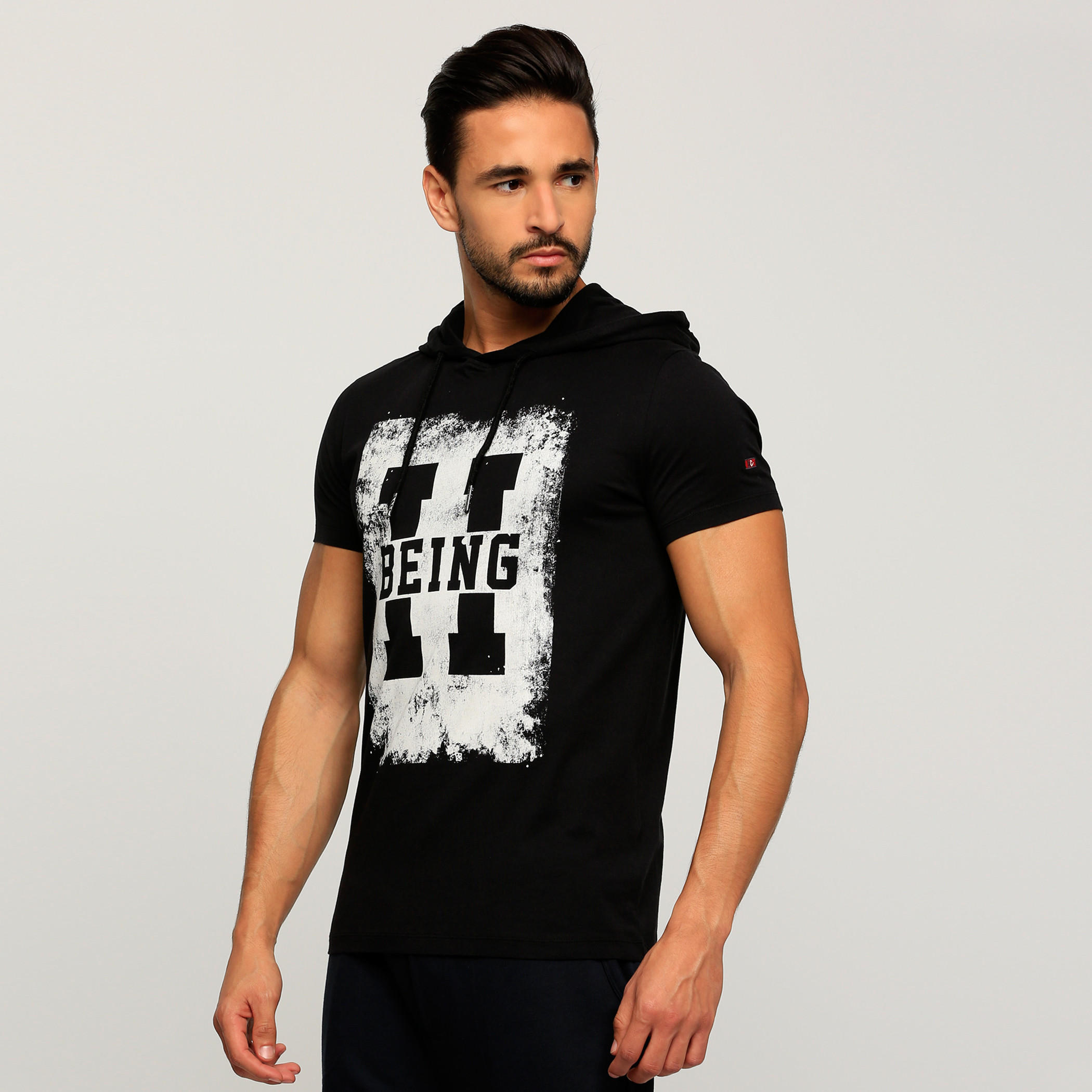 تيشيرت بطبعات وقبعة وأكمام قصيرة من بيينج هيومان-men-clothing-tshirtsandpolos-tshirts-image-3