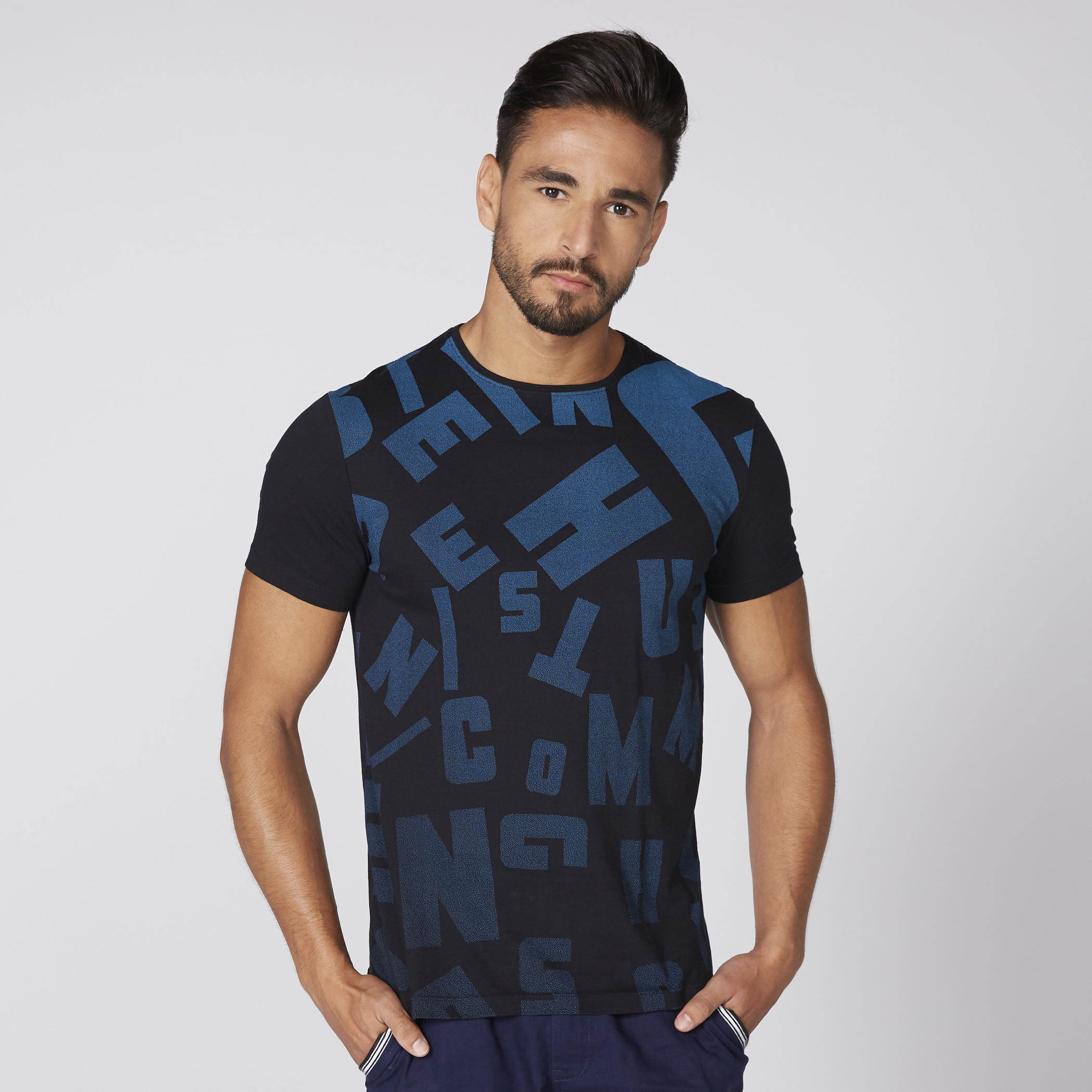 تيشيرت بياقة مستديرة وأكمام قصيرة مع طبعات بيينج هيومان-men-clothing-tshirtsandpolos-tshirts-image-1