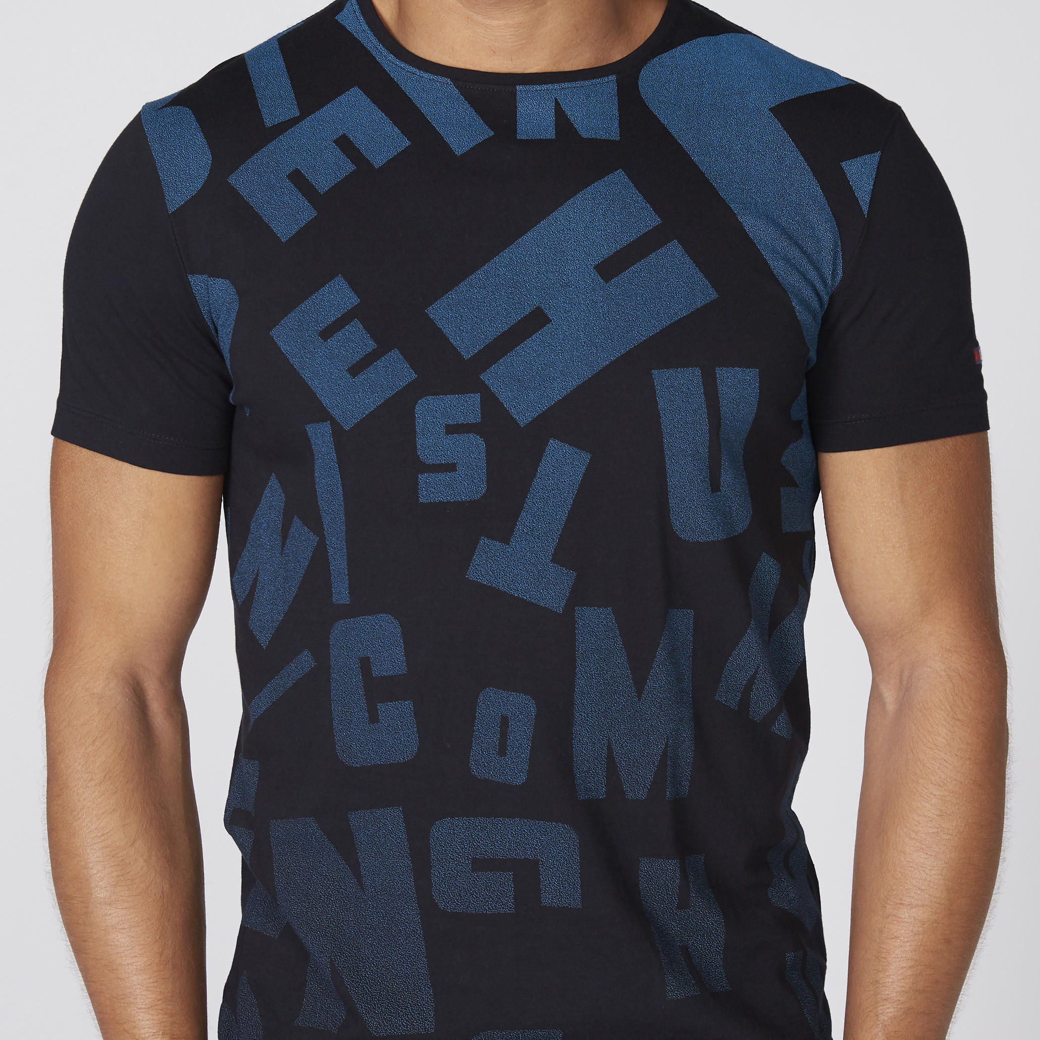 تيشيرت بياقة مستديرة وأكمام قصيرة مع طبعات بيينج هيومان-men-clothing-tshirtsandpolos-tshirts-image-3