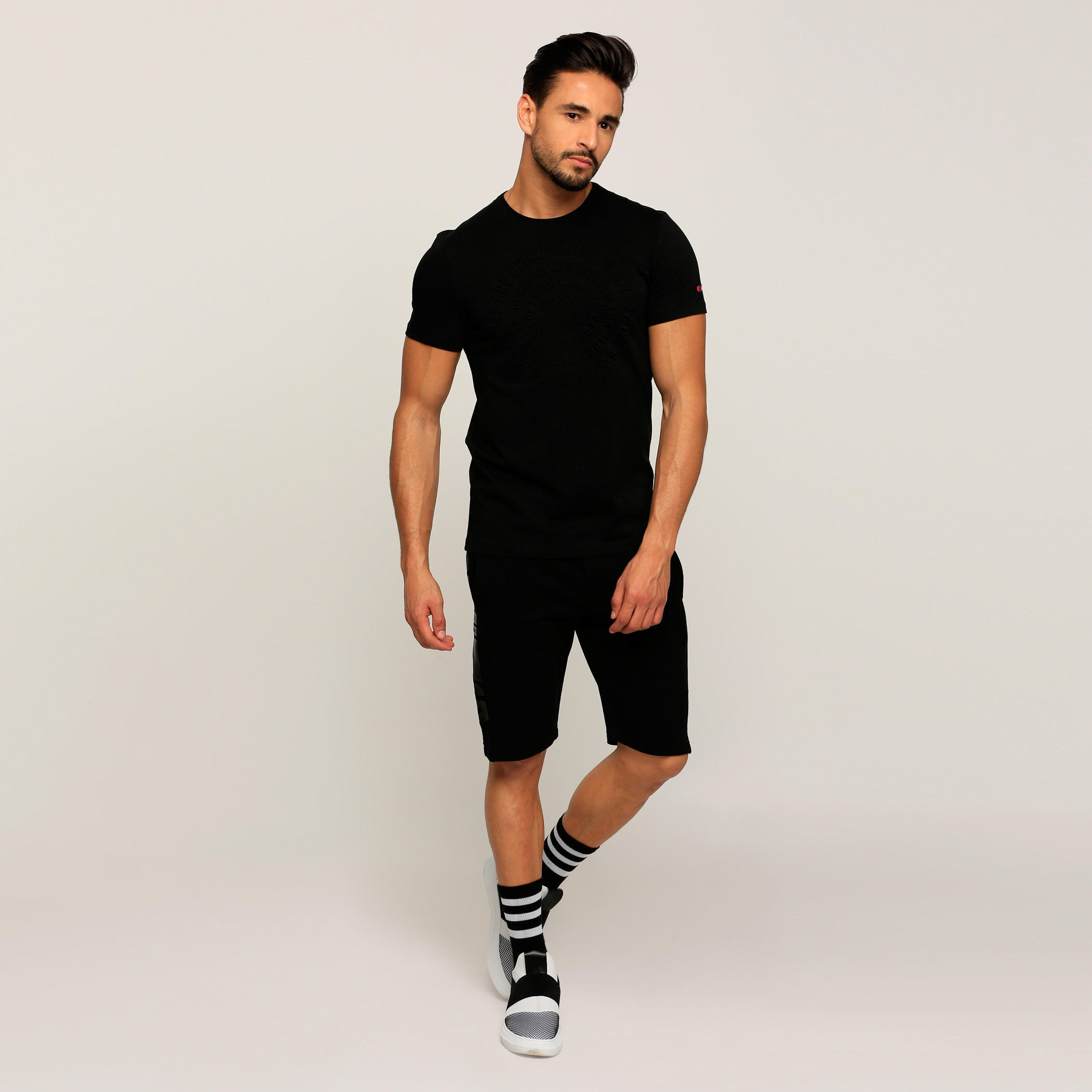 تيشيرت بياقة مستديرة وأكمام قصيرة من بيينج هيومان-men-clothing-tshirtsandpolos-tshirts-image-5