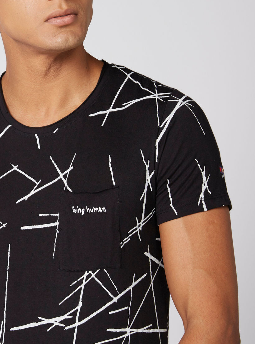 تيشيرت بياقة مستديرة وأكمام قصيرة وطبعات بيينج هيومان-men-clothing-tshirtsandpolos-tshirts-image-4