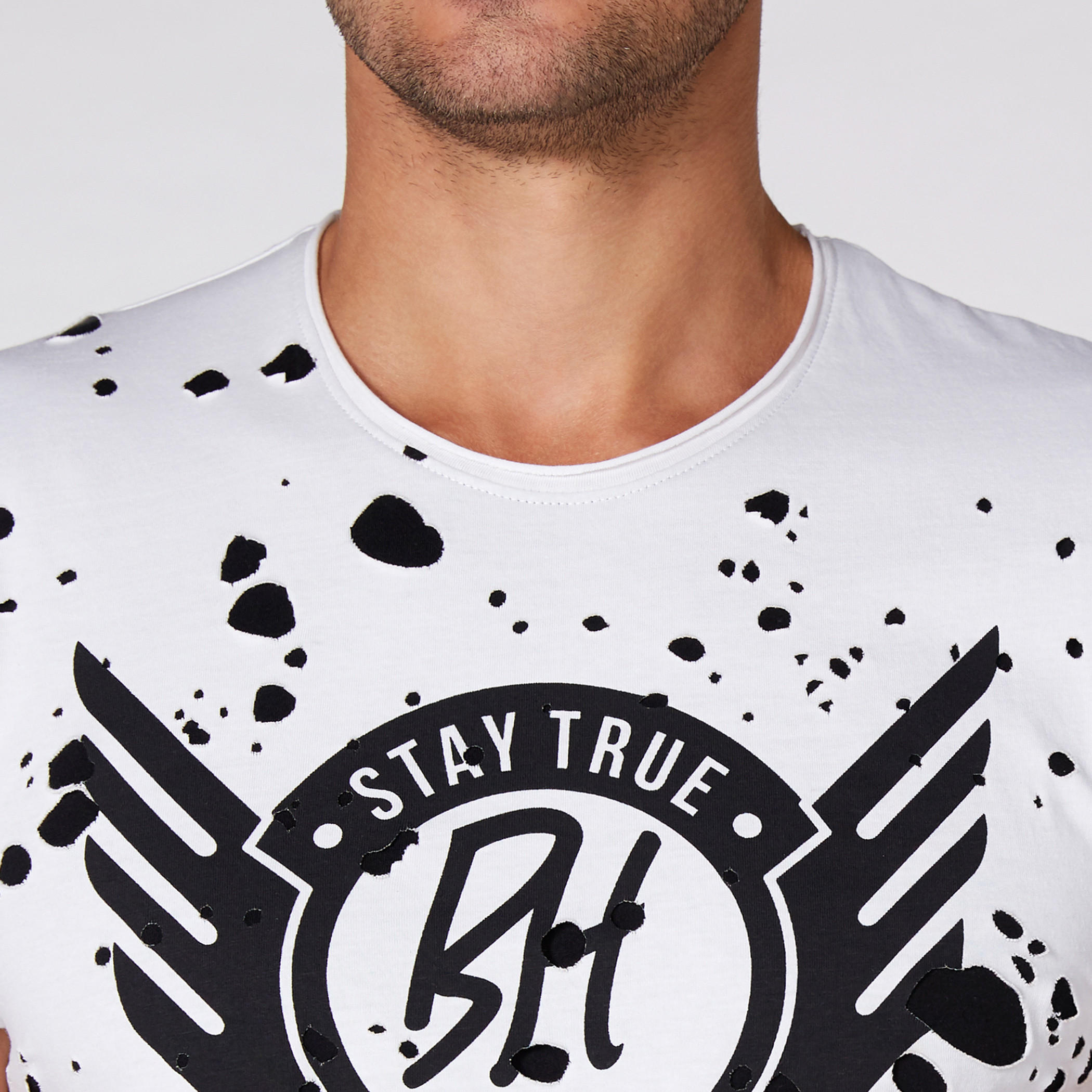 تيشيرت بياقة مستديرة وأكمام قصيرة مع طبعات بيينج هيومان-men-clothing-tshirtsandpolos-tshirts-image-2