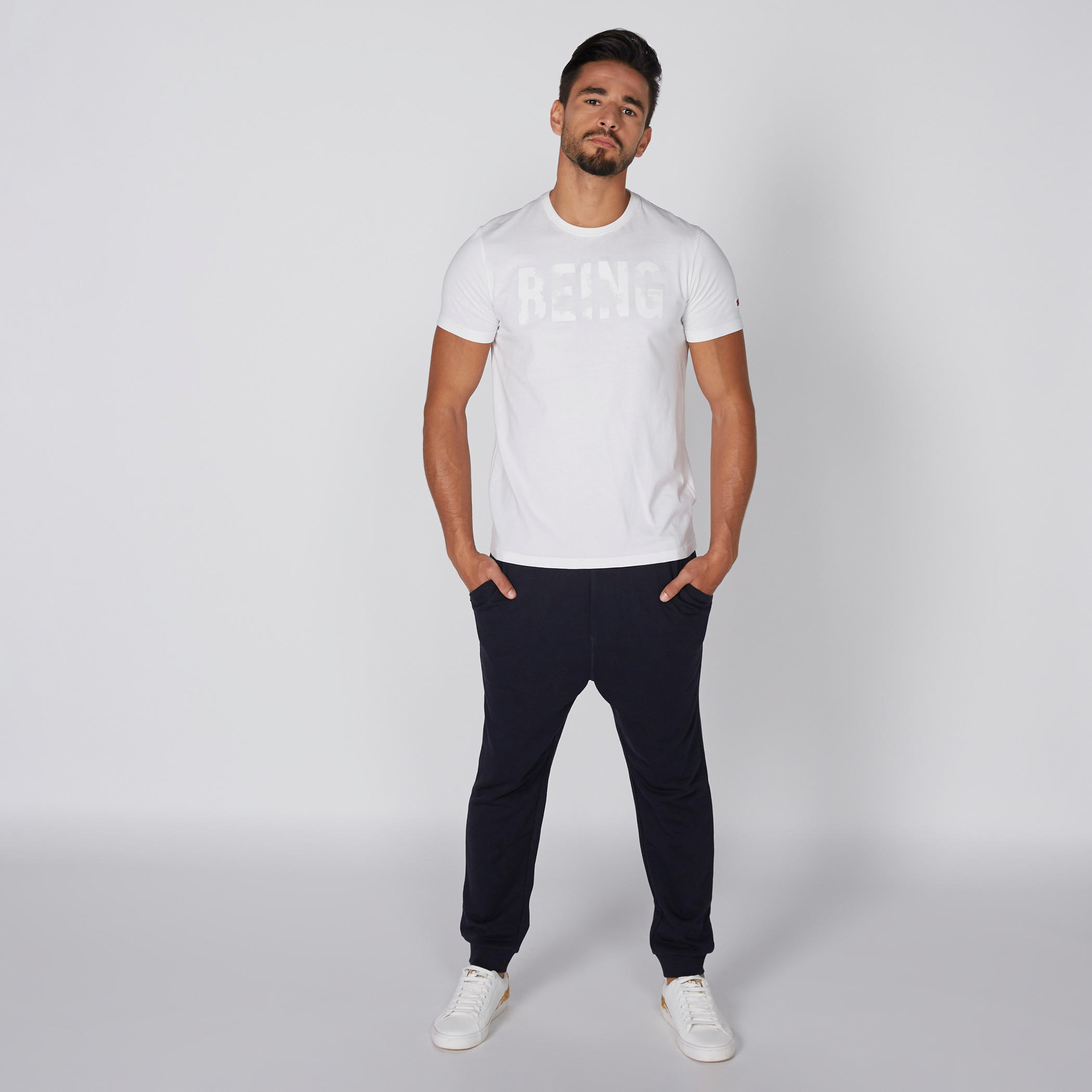 تيشيرت بطبعات بيينج هيومن وأكمام قصيرة-men-clothing-tshirtsandpolos-tshirts-image-1