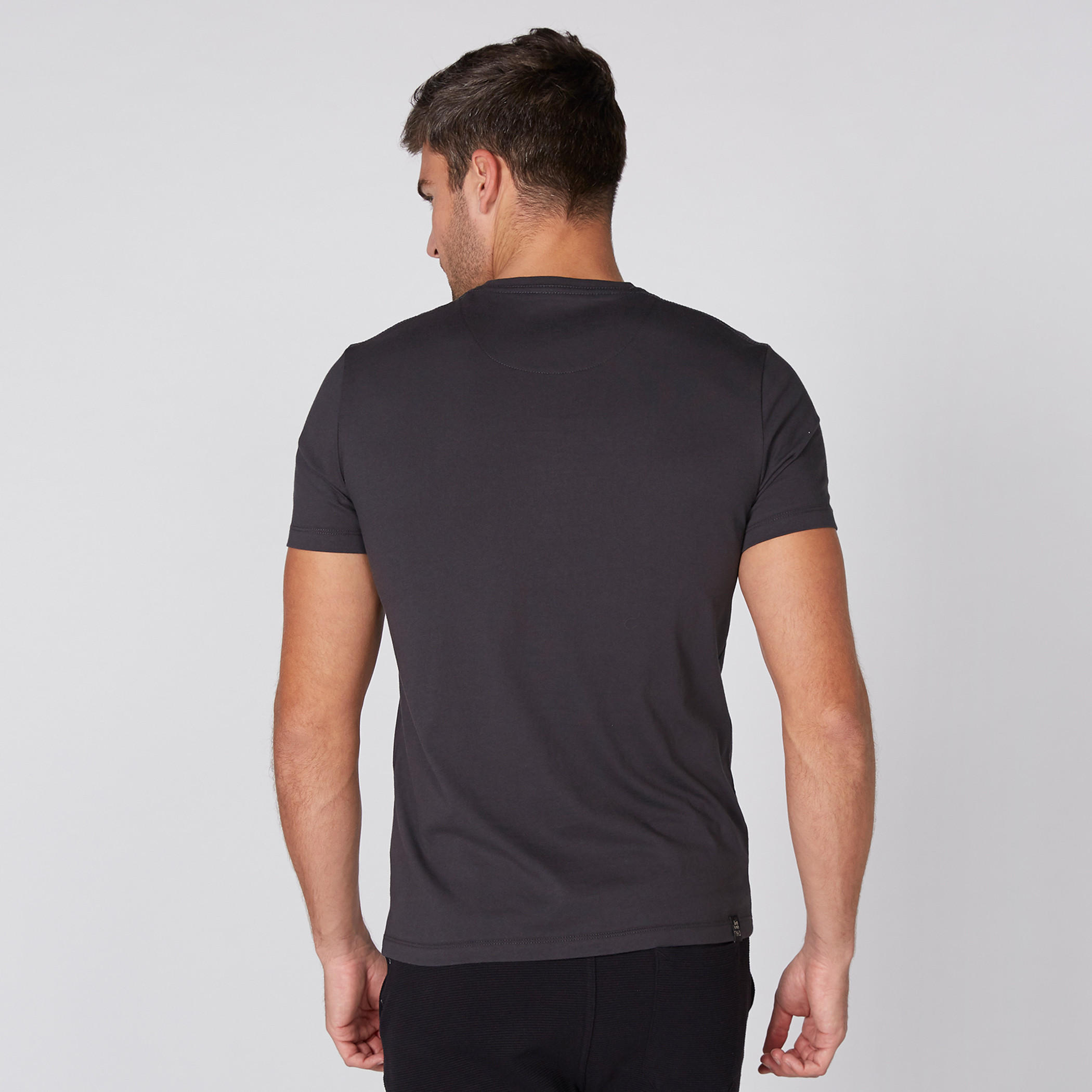 تيشيرت بياقة مستديرة وأكمام قصيرة مع طبعات بيينج هيومان-men-clothing-tshirtsandpolos-tshirts-image-4