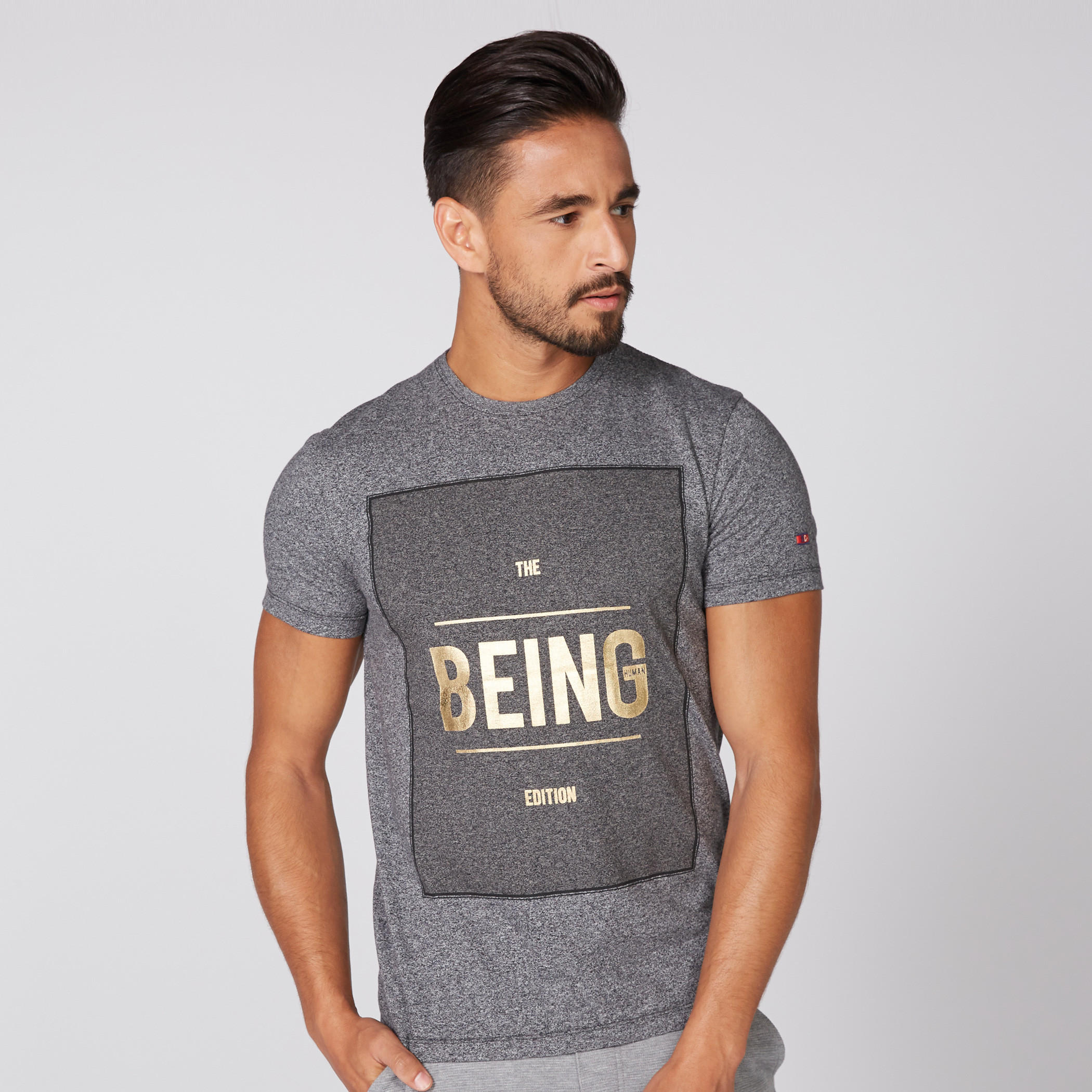 تيشيرت بياقة مستديرة وأكمام قصيرة مع طبعات بيينج هيومان-men-clothing-tshirtsandpolos-tshirts-image-1