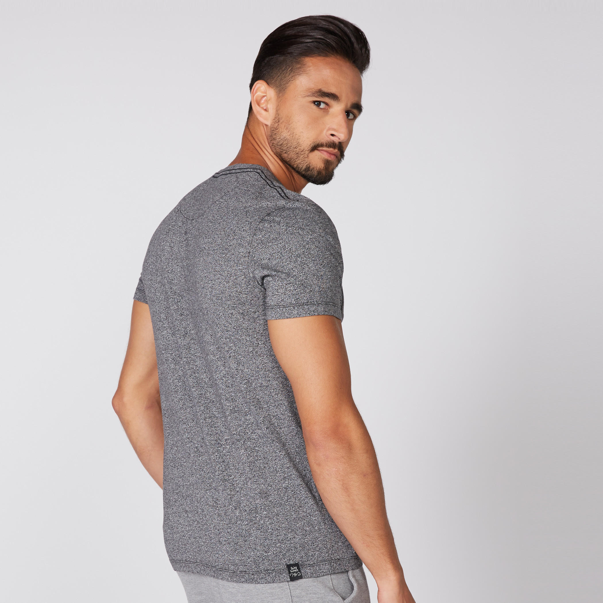 تيشيرت بياقة مستديرة وأكمام قصيرة مع طبعات بيينج هيومان-men-clothing-tshirtsandpolos-tshirts-image-3