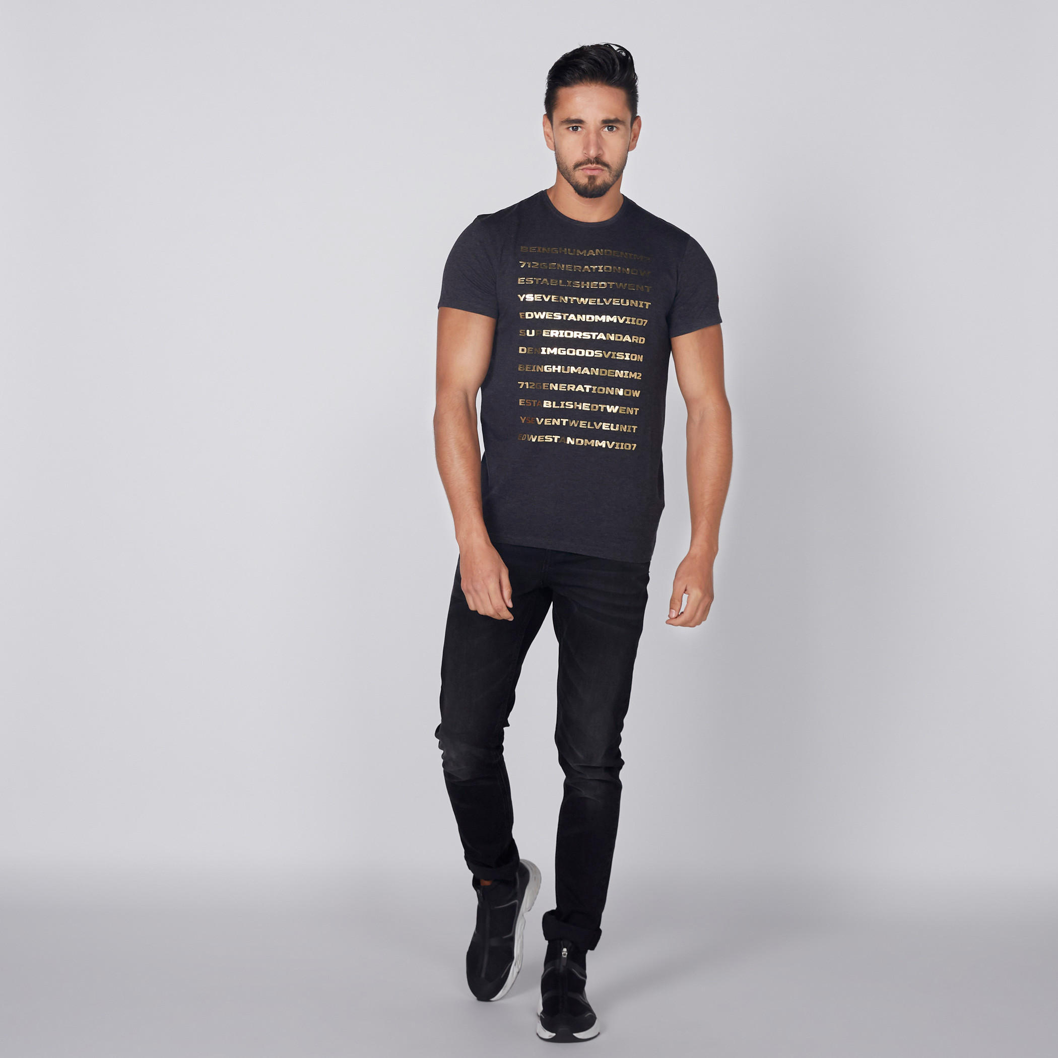 تيشيرت بياقة مستديرة وأكمام قصيرة بطبعات بيينج هيومان-men-clothing-tshirtsandpolos-tshirts-image-3