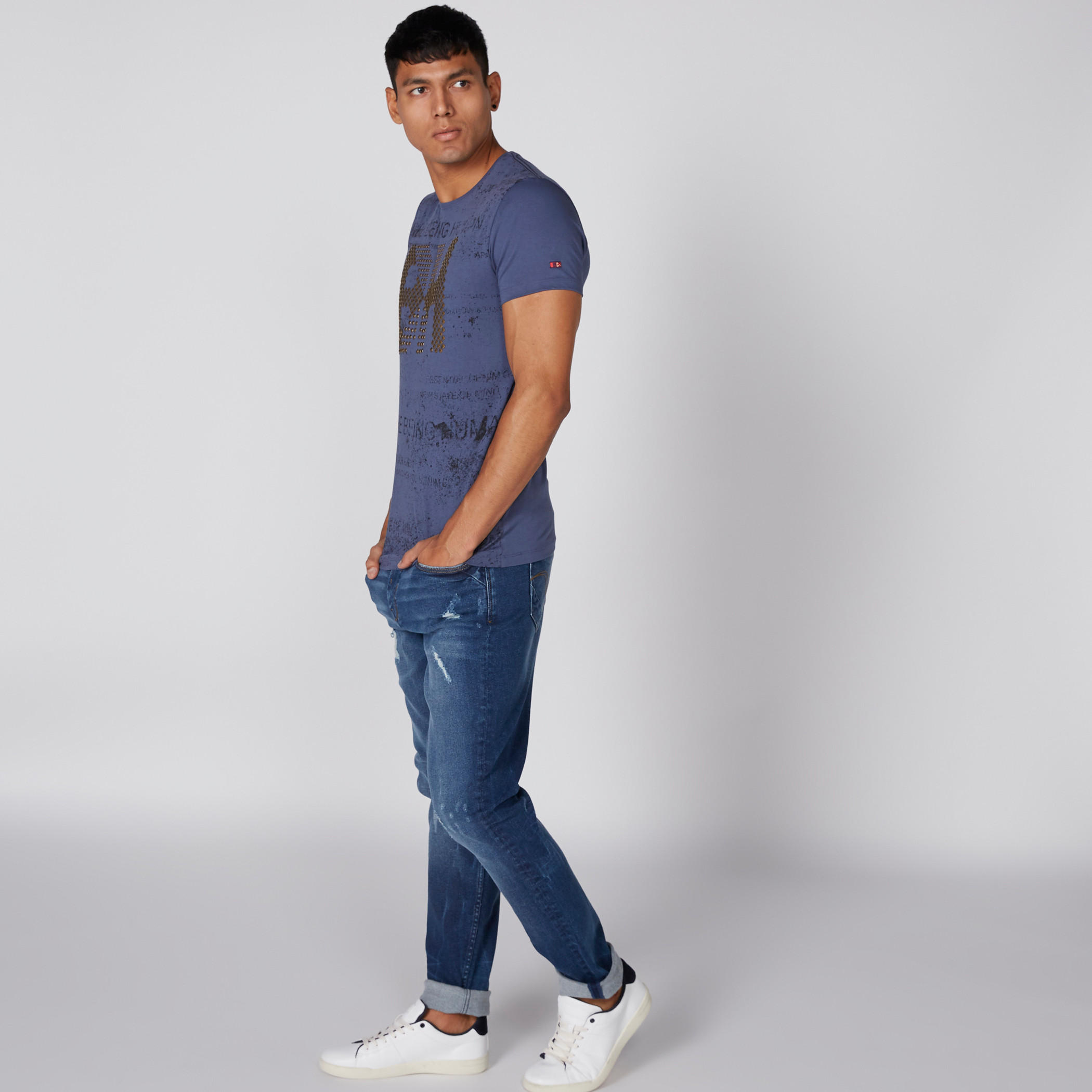 تيشيرت بأكمام قصيرة وطبعات بيينج هيومان-men-clothing-tshirtsandpolos-tshirts-image-4