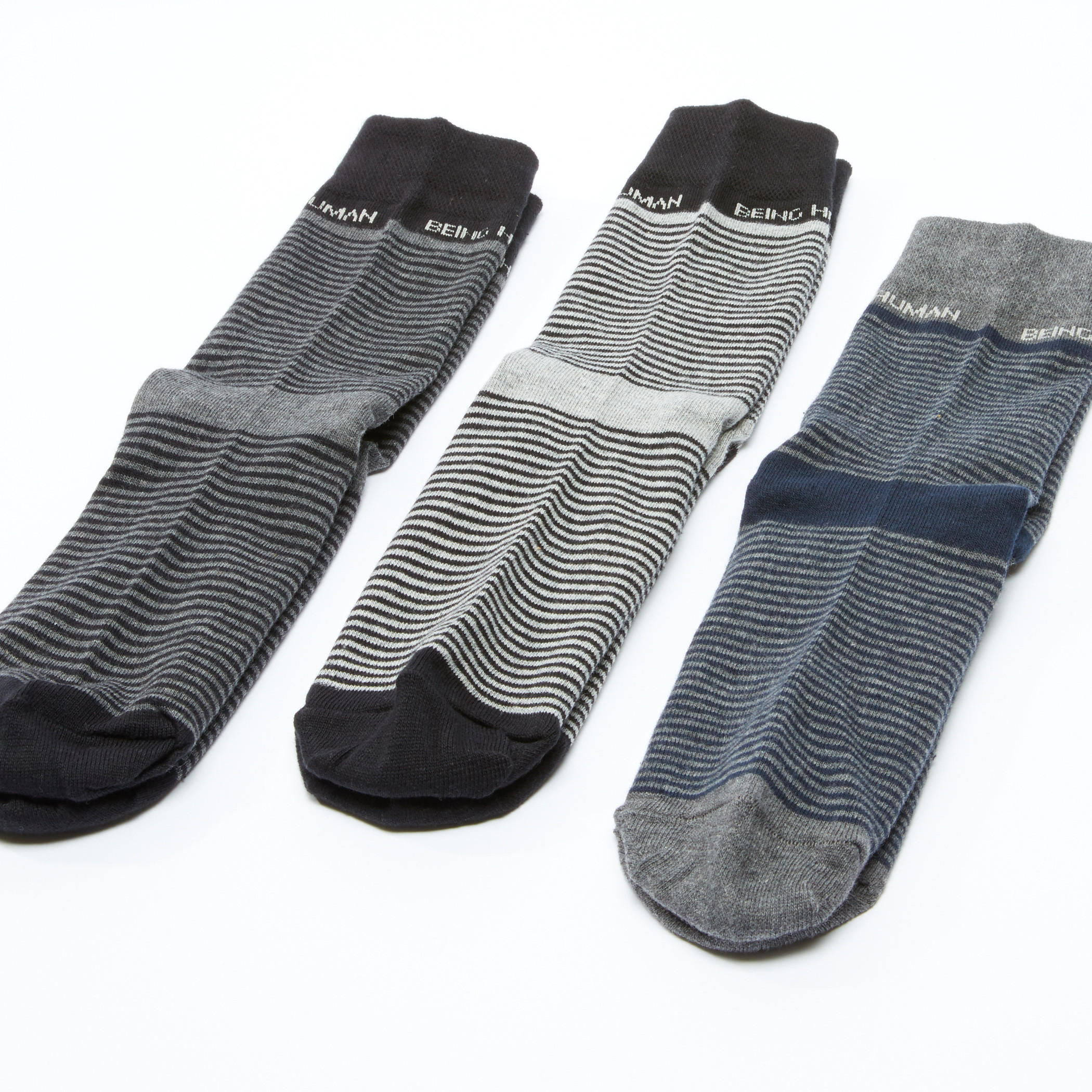 جوارب متوسطة الطول بتصميم مقلّم من بيينج هيومان-men-socks-image-2