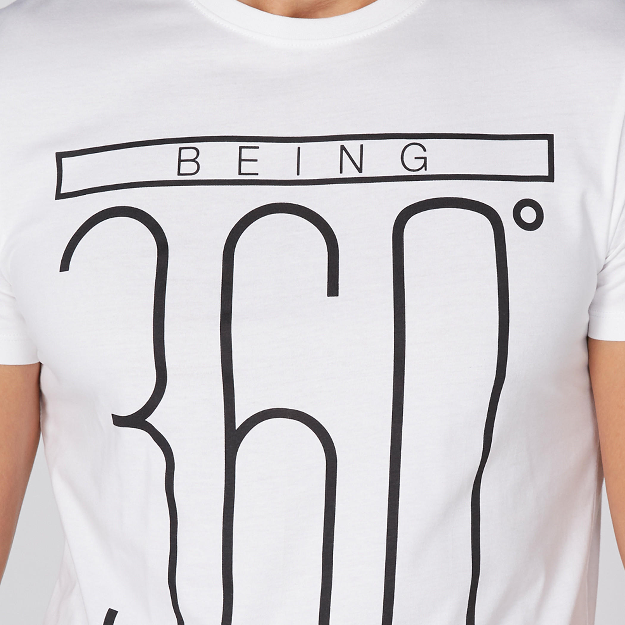 تيشيرت بياقة مستديرة وأكمام قصيرة مع طبعات بيينج هيومان-men-clothing-tshirtsandpolos-tshirts-image-3