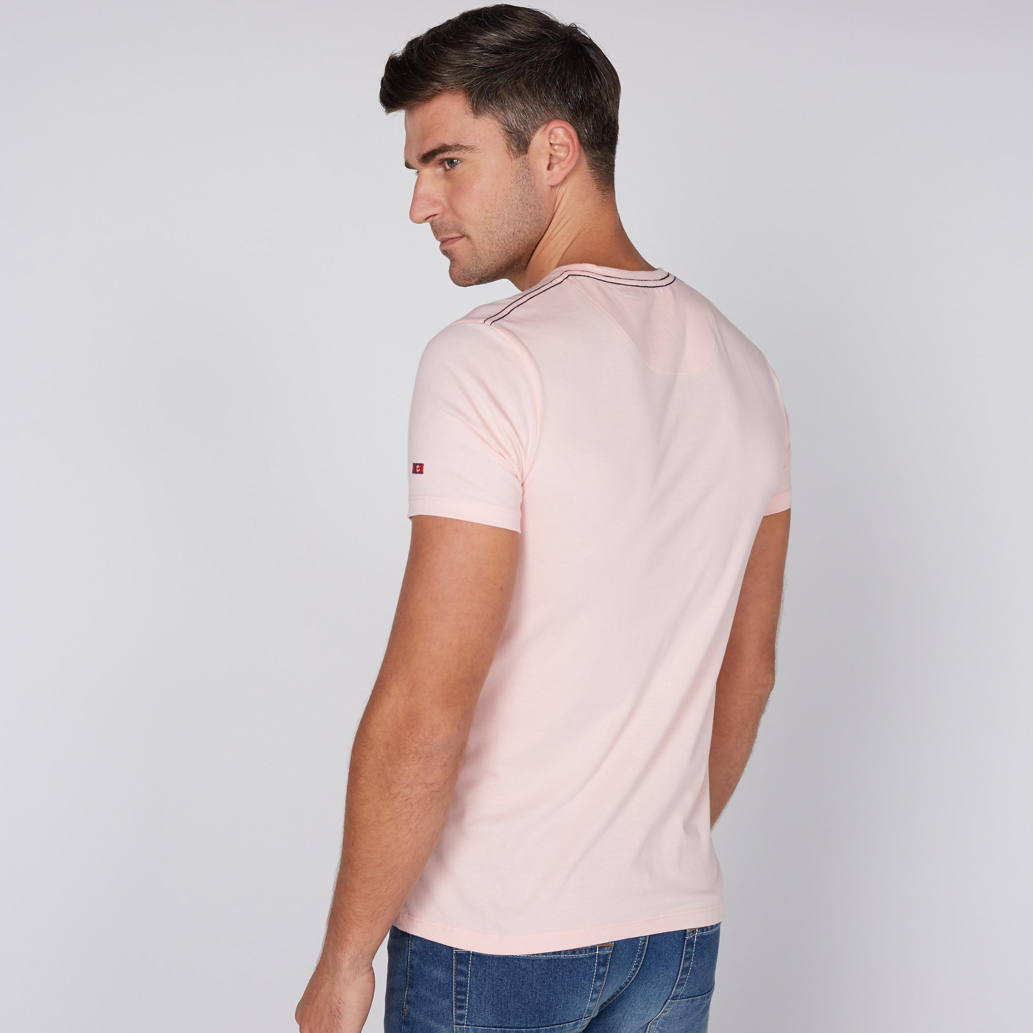 تيشيرت بياقة مستديرة وأكمام قصيرة وطبعات بيينج هيومان-men-clothing-tshirtsandpolos-tshirts-image-3