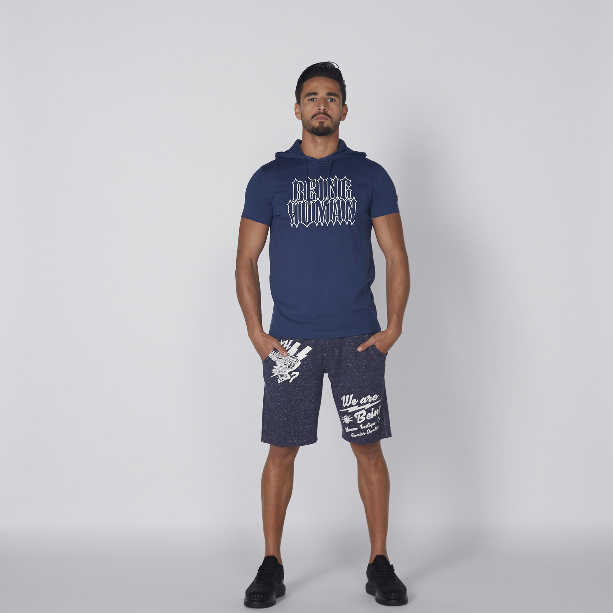تيشيرت بأكمام قصيرة وقبعة وطبعات بيينج هيومان-men-clothing-tshirtsandpolos-tshirts-image-4