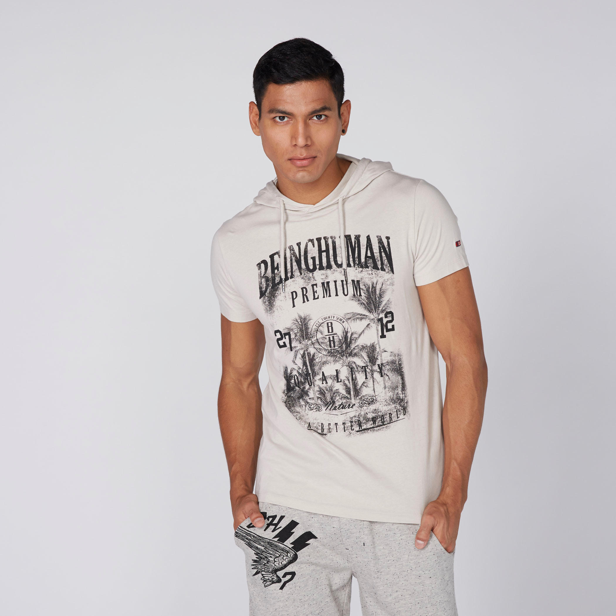 تيشيرت بأكمام قصيرة وقبعة وطبعات بيينج هيومان-men-clothing-tshirtsandpolos-tshirts-image-1