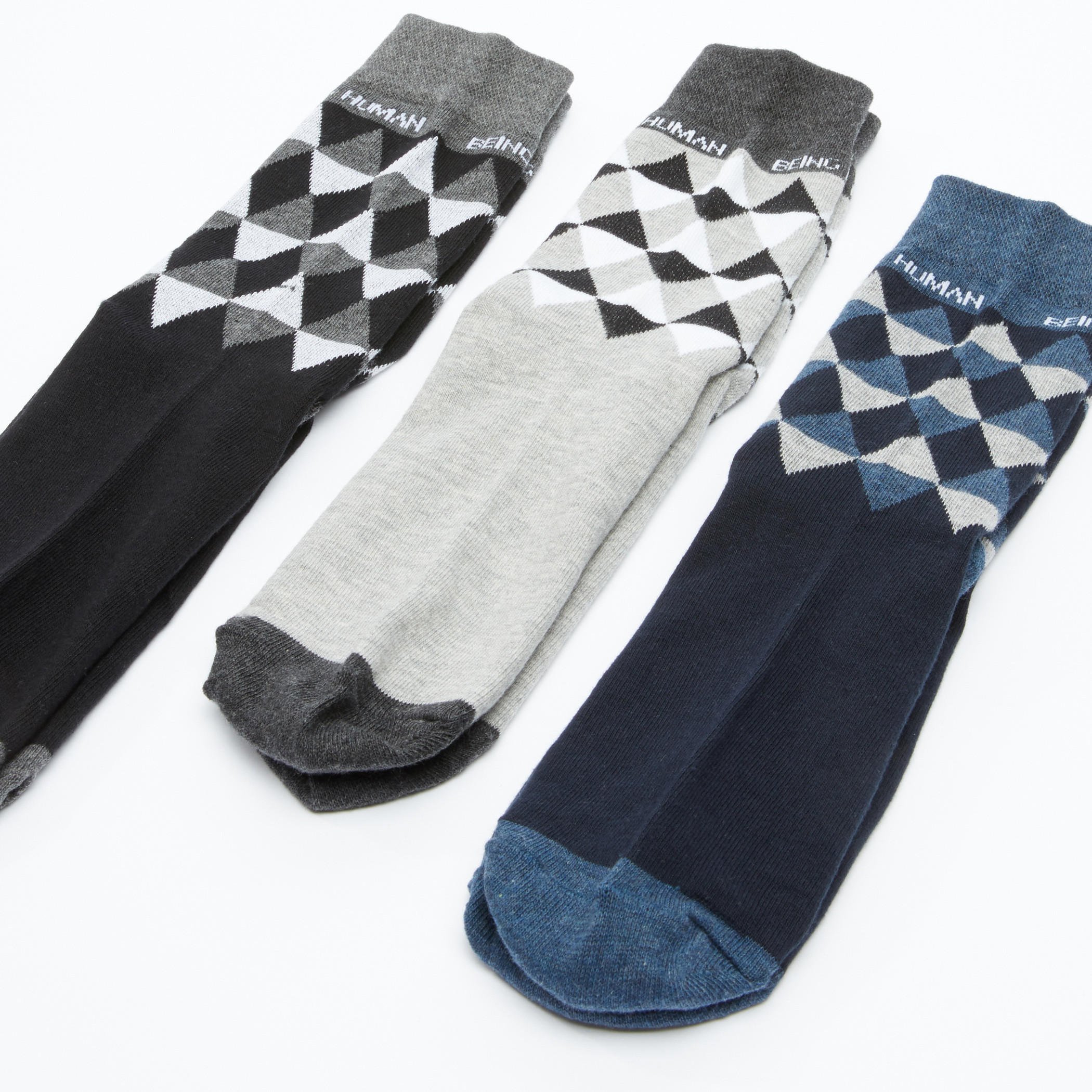 جوارب متوسطة الطول بطبعات بيينج هيومان - طقم من 3 أزواج-men-socks-image-3