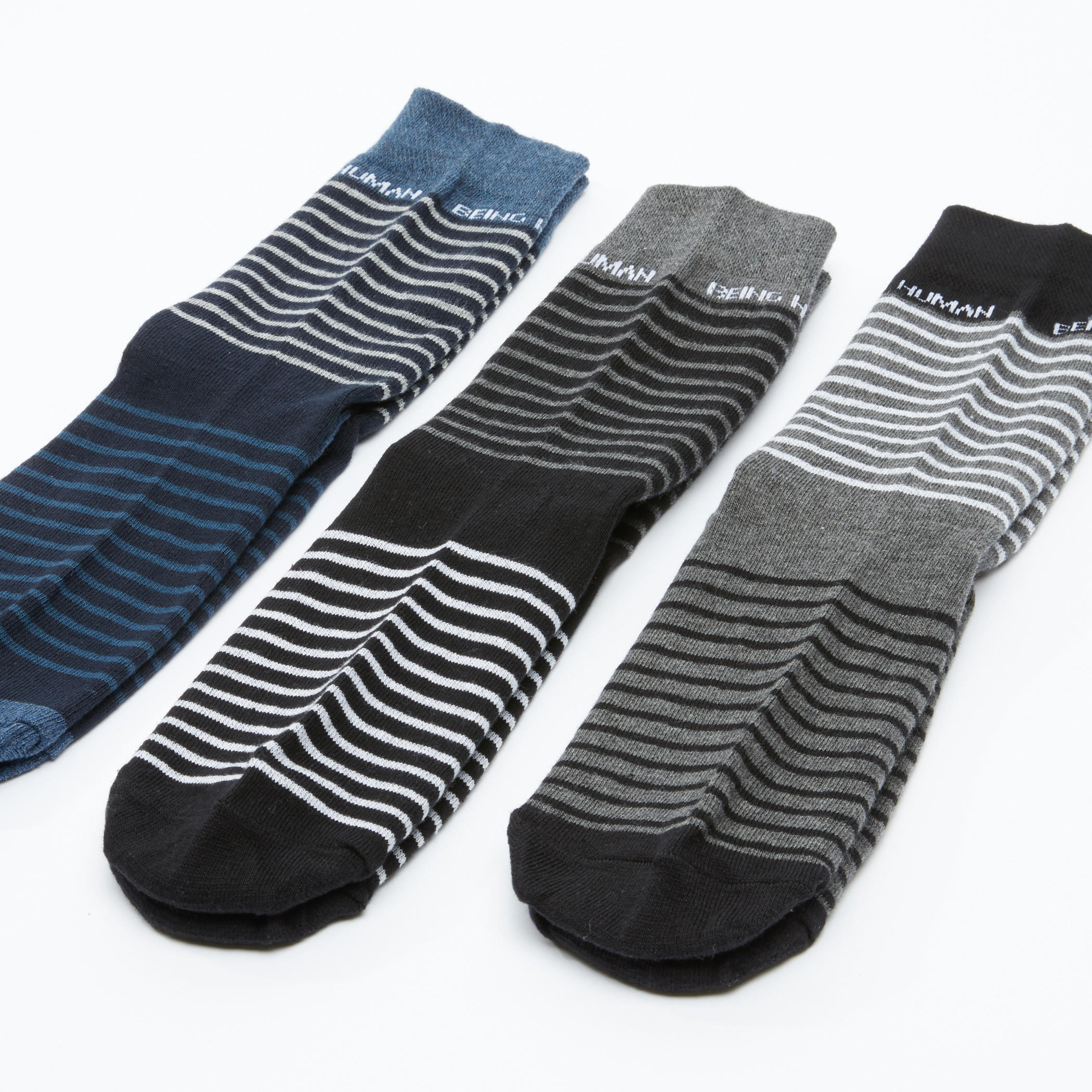جوارب مقلّمة متوسطة الطول من بيينج هيومان - طقم من 3 أزواج-men-socks-image-3