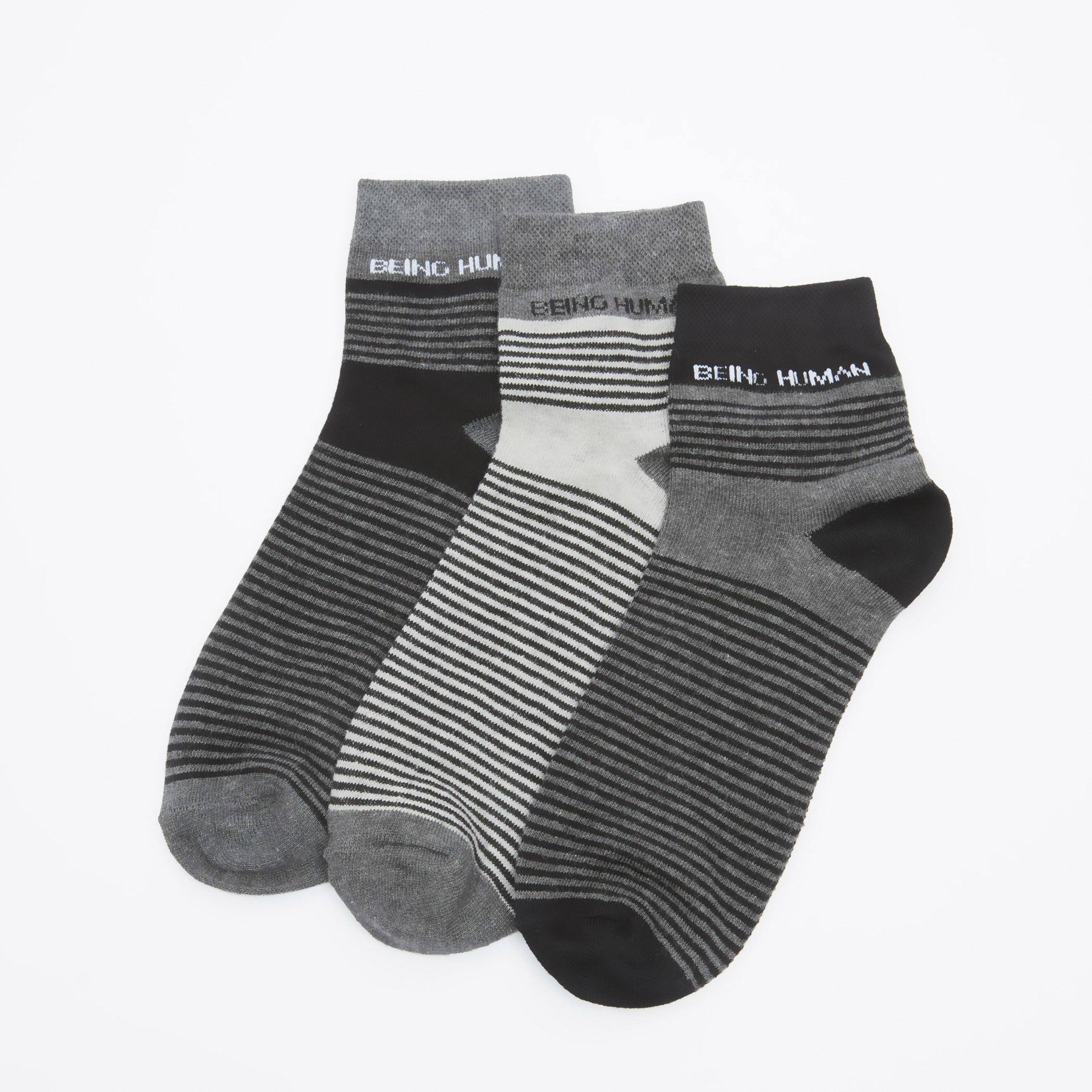 جوارب مقلّمة بطول الكاحل من بيينج هيومان - طقم من 3 أزواج-men-socks-image-1