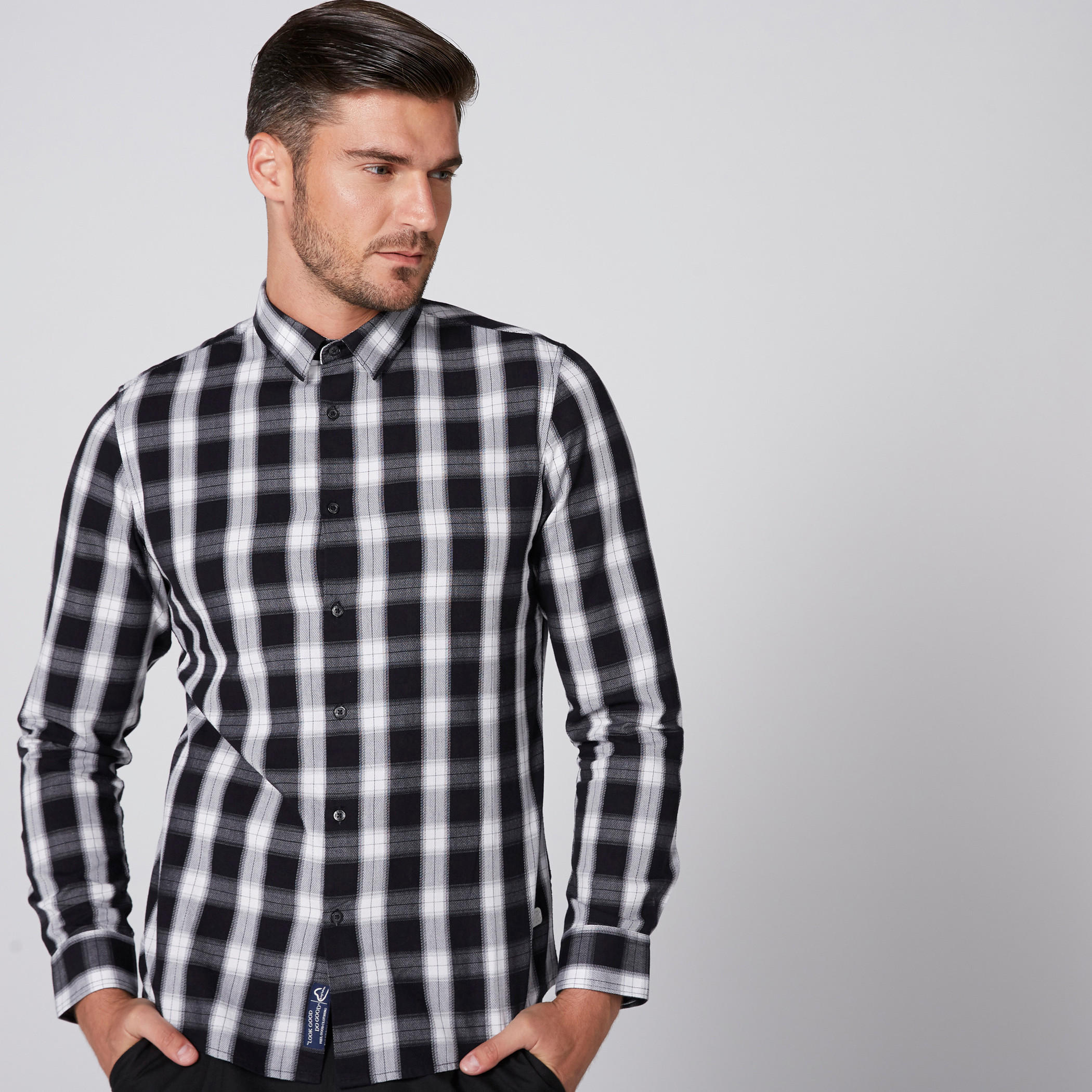 قميص كاروهات بأكمام طويلة وأزرار بيينج هيومان-men-clothing-shirts-image-1