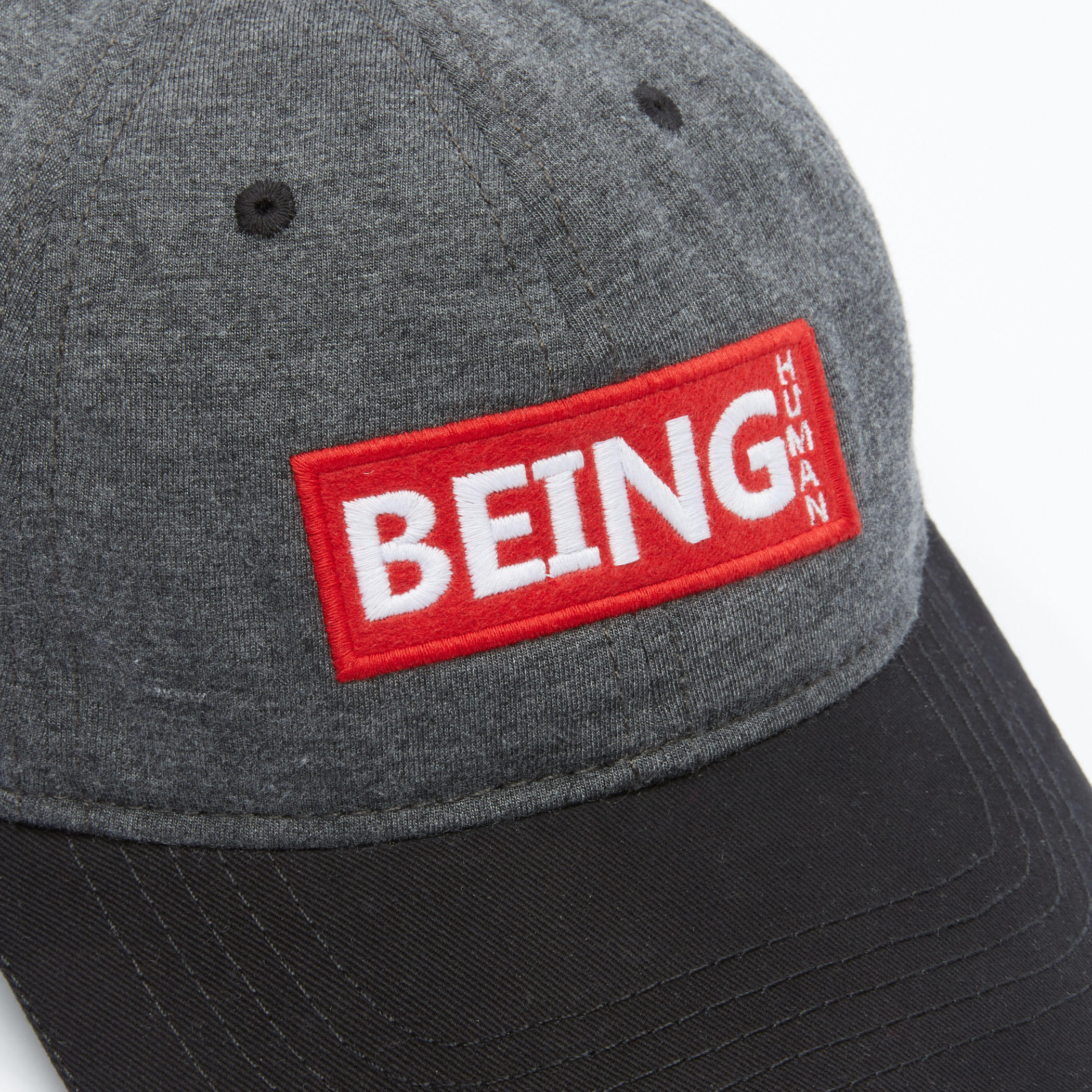 قبعة كاب مطرّزة بثنية إغلاق من بيينج هيومان-men-caps-image-4
