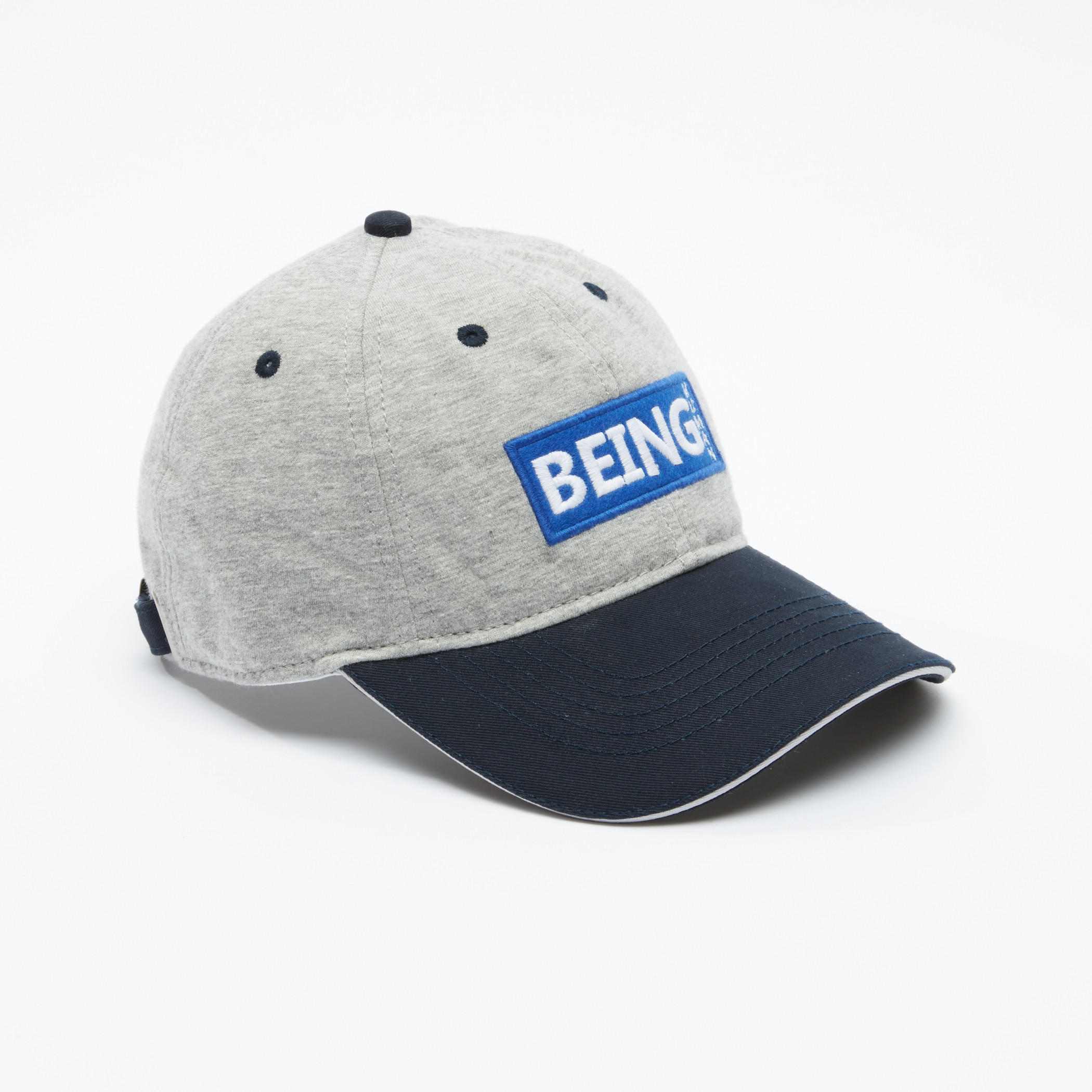 قبعة كاب مطرّزة بثنية إغلاق من بيينج هيومان-men-caps-image-1