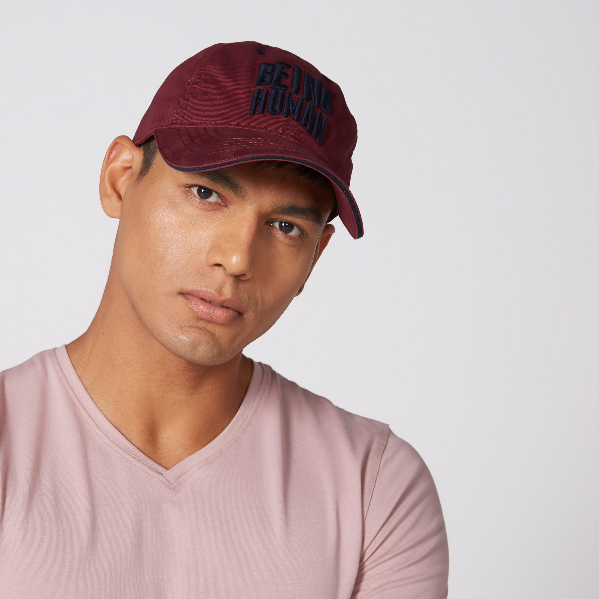 قبعة كاب مطرّزة بثنية إغلاق من بيينج هيومان-men-caps-image-2