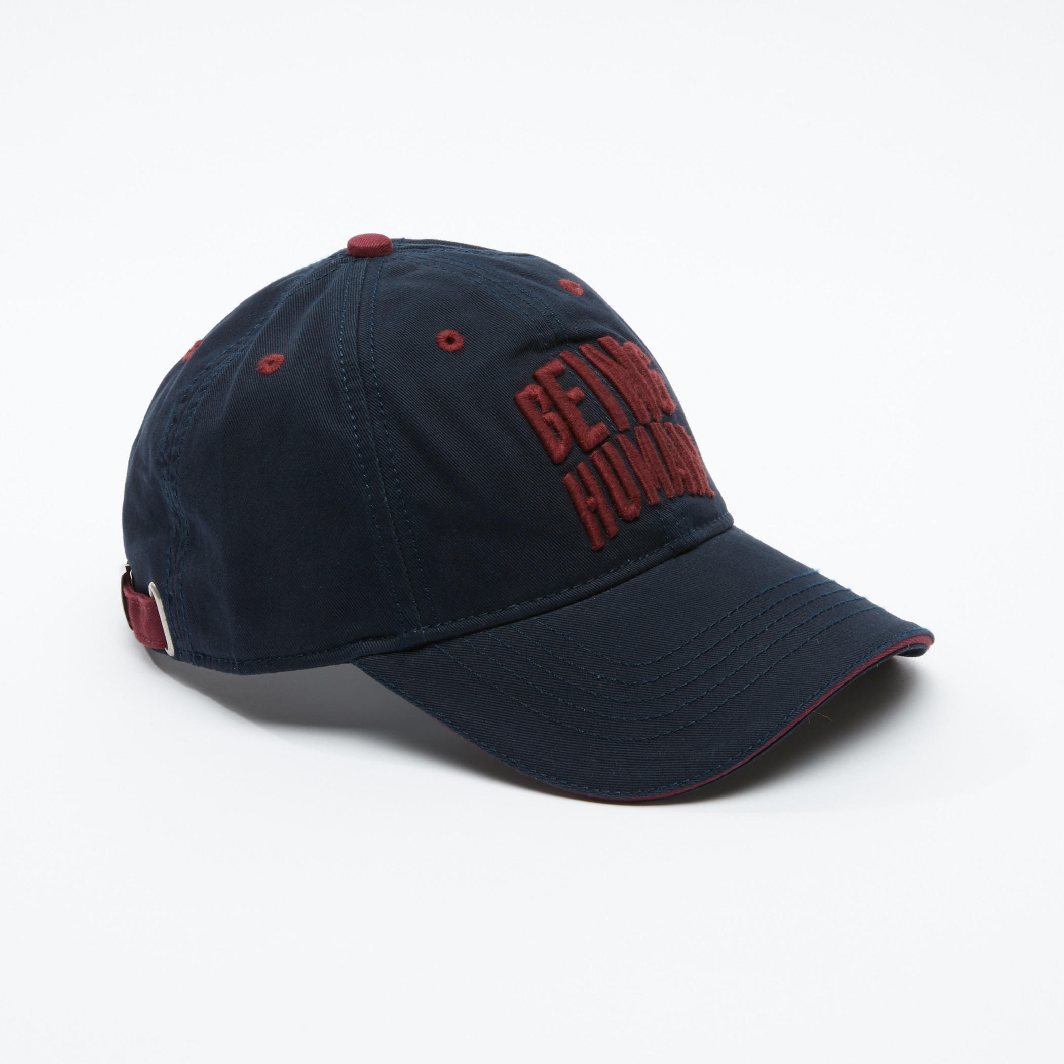 قبعة كاب مطرّزة بثنية إغلاق من بيينج هيومان-men-caps-image-1