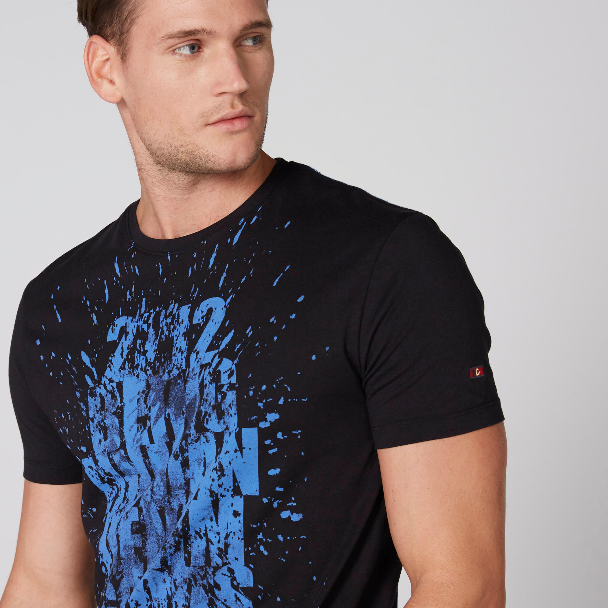 تيشيرت بياقة مستديرة وأكمام قصيرة وطبعات بيينج هيومان-men-clothing-tshirtsandpolos-tshirts-image-4